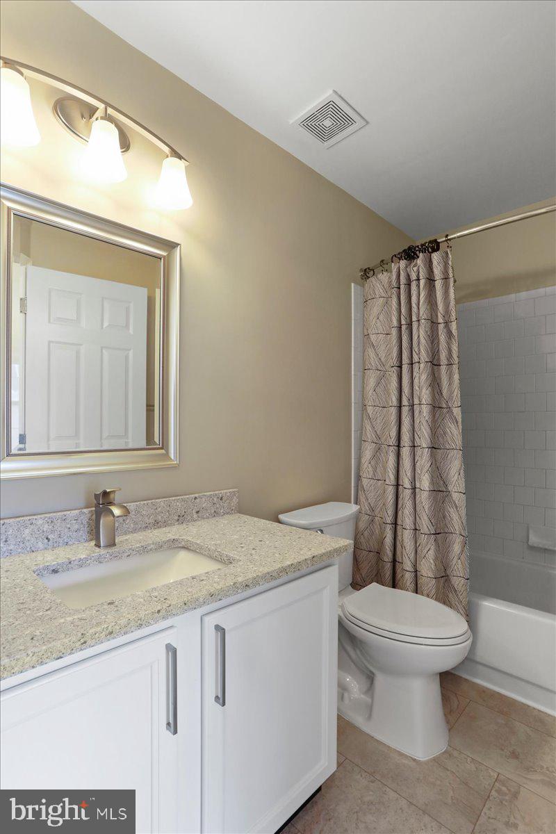 RUSSETT - Residential