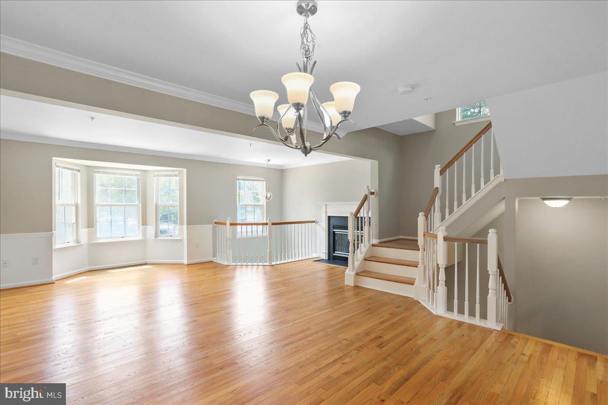 RUSSETT - Residential