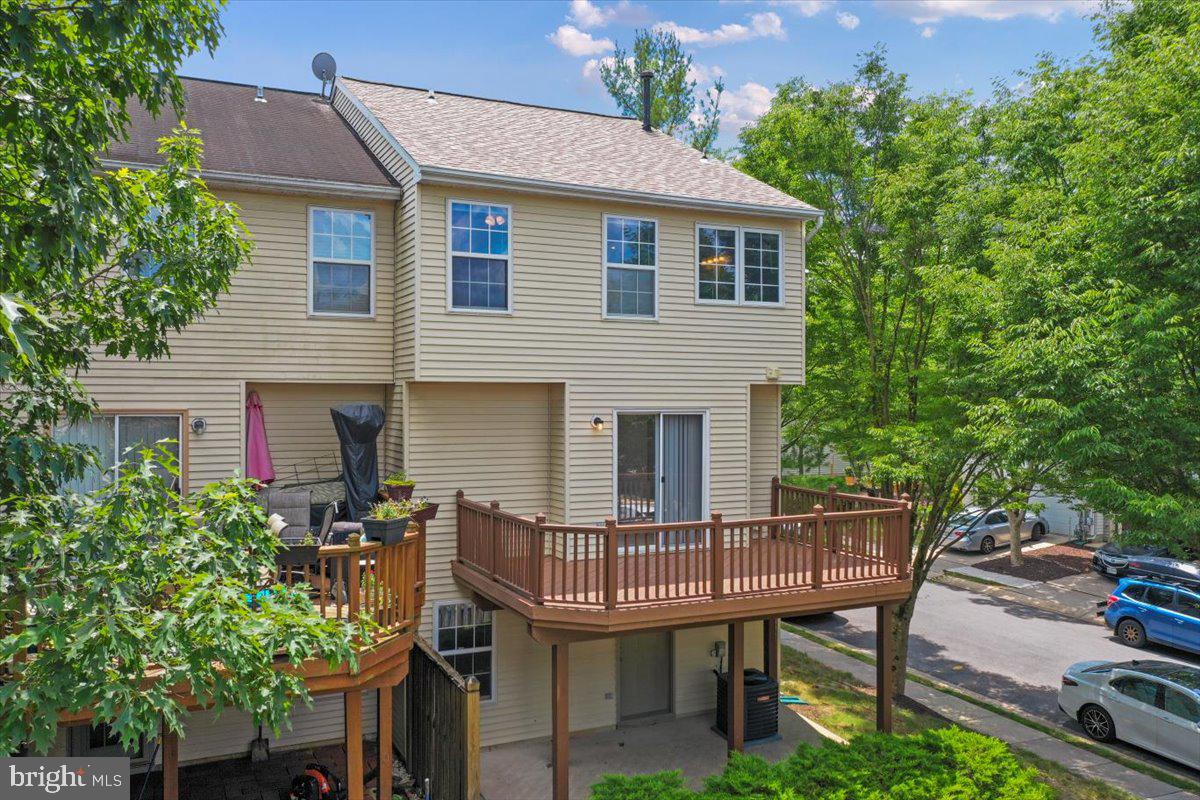 RUSSETT - Residential