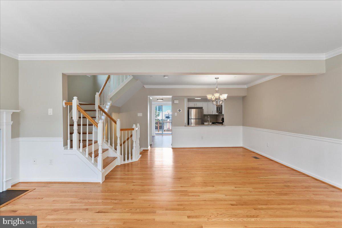 RUSSETT - Residential