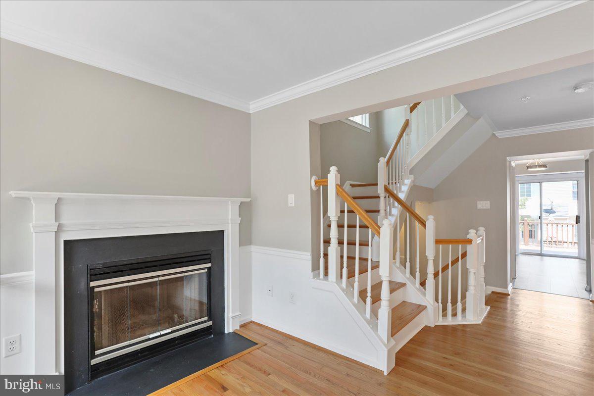 RUSSETT - Residential