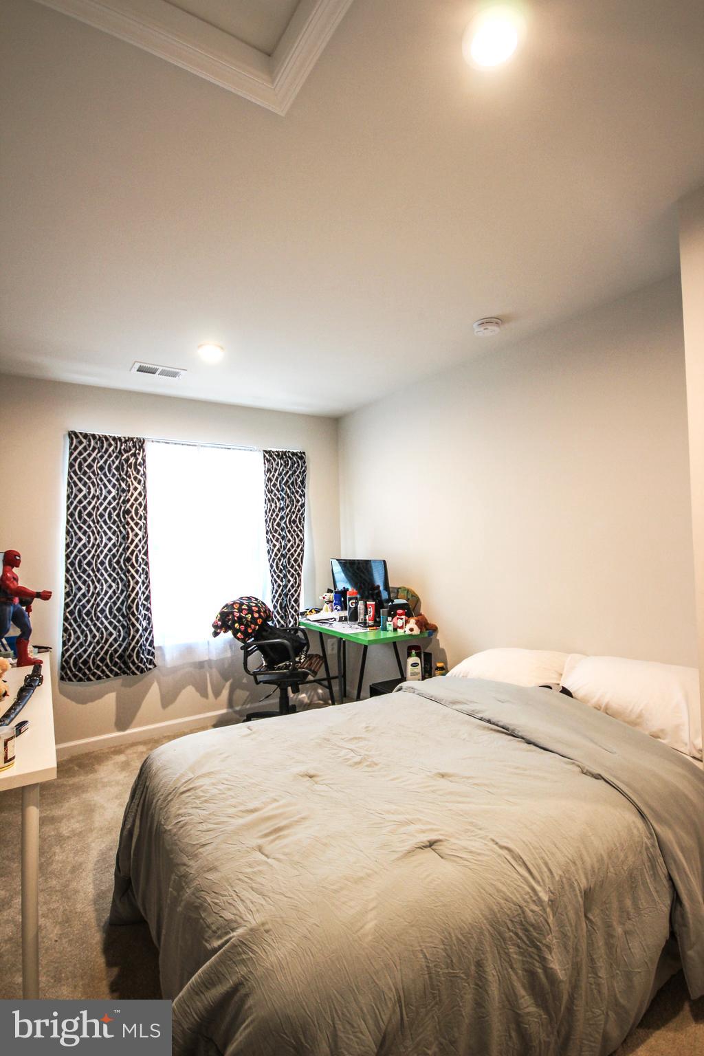 COURTHOUSE COMMONS - Residential