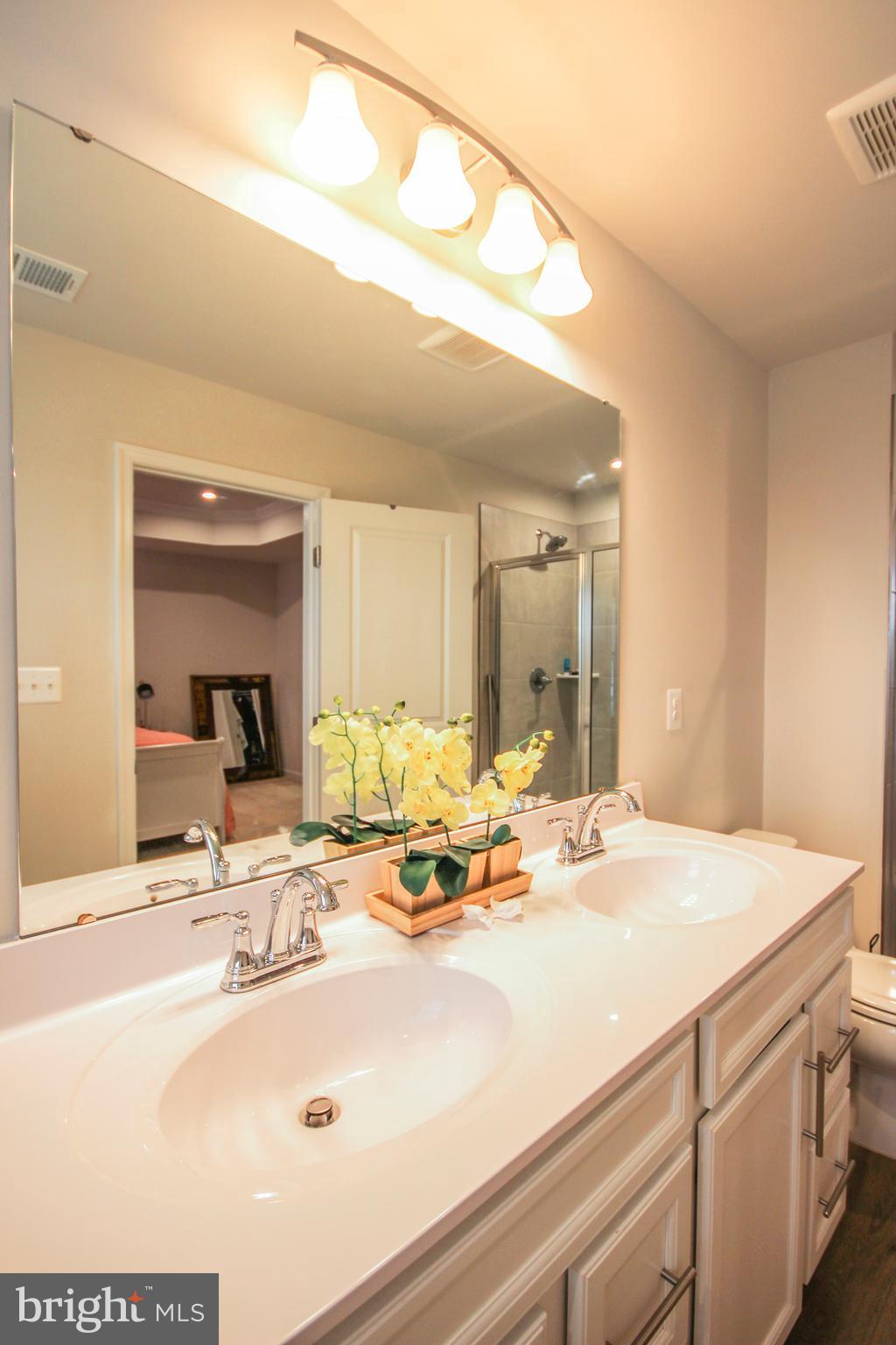 COURTHOUSE COMMONS - Residential