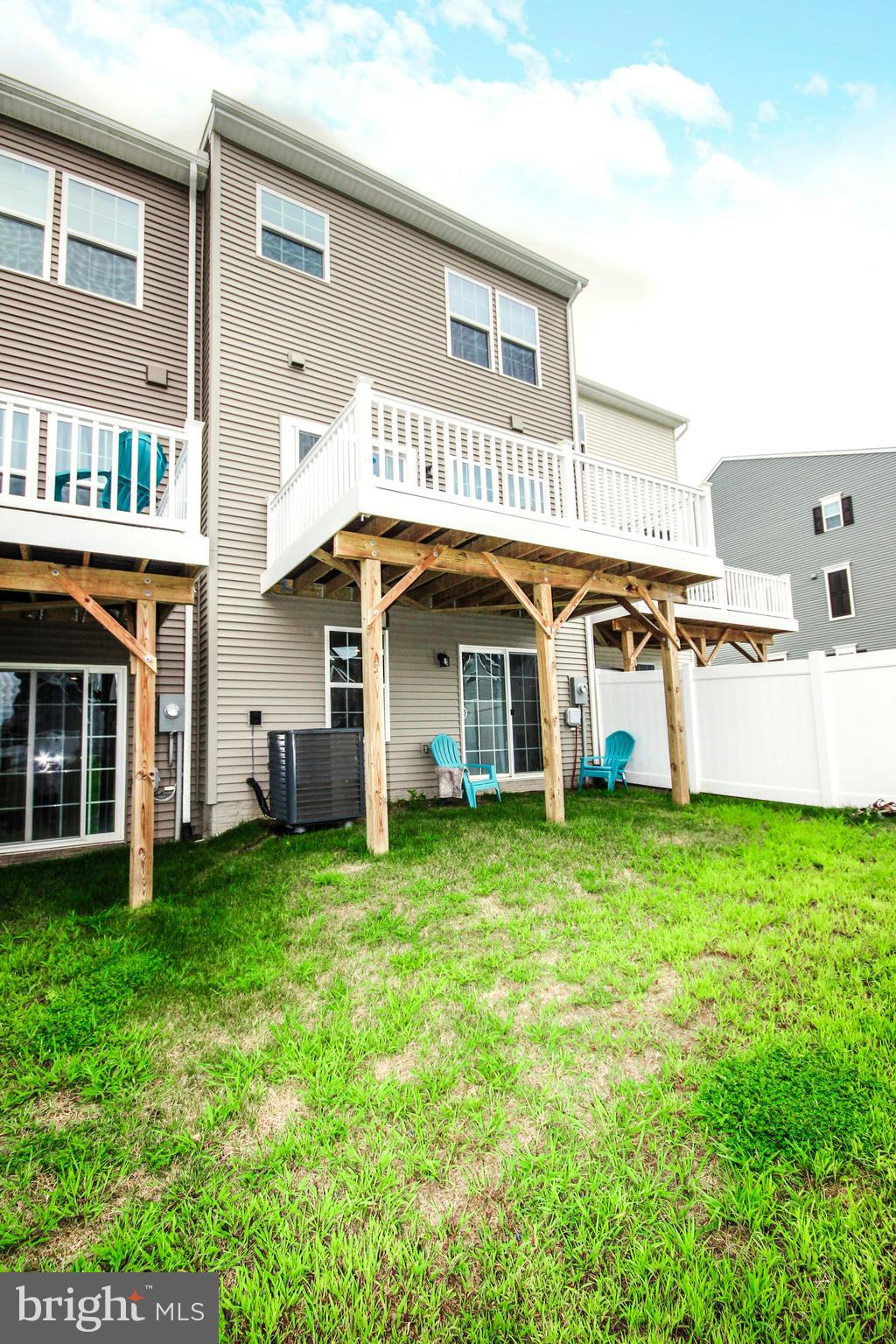 COURTHOUSE COMMONS - Residential