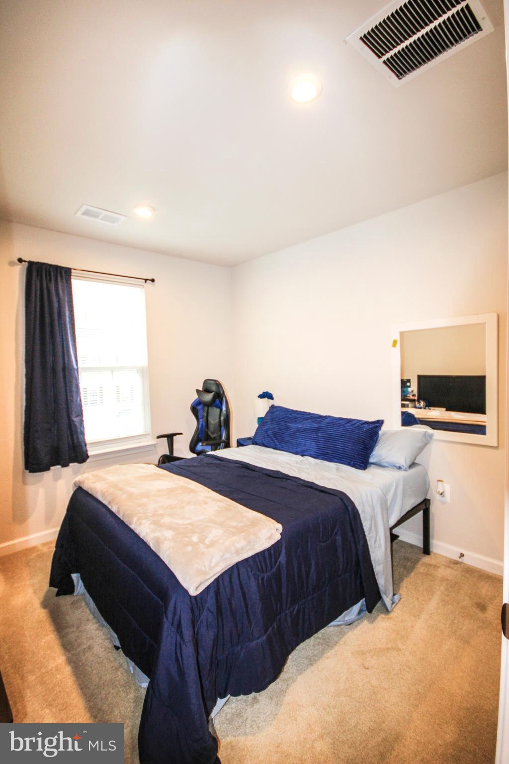 COURTHOUSE COMMONS - Residential