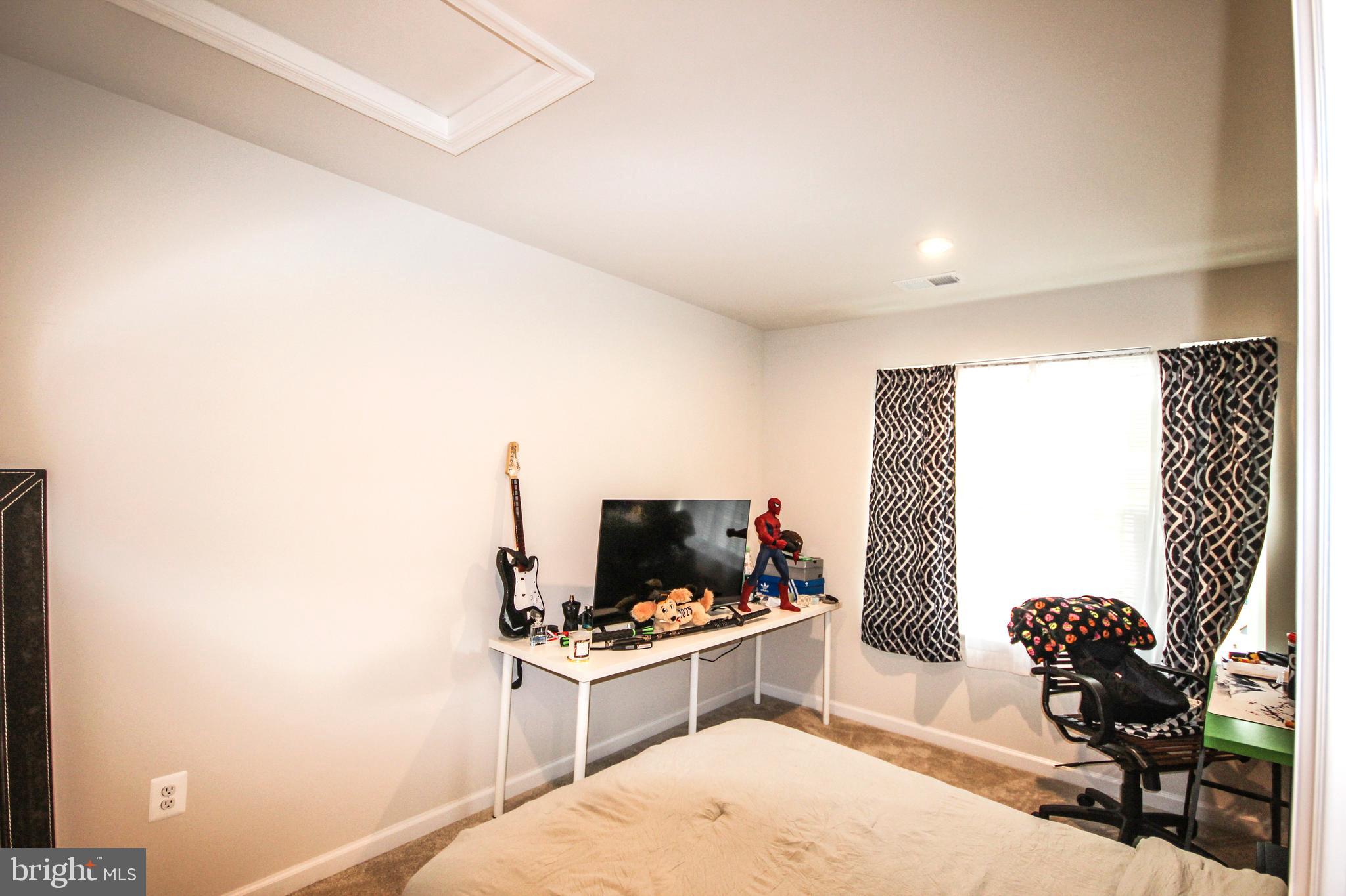 COURTHOUSE COMMONS - Residential