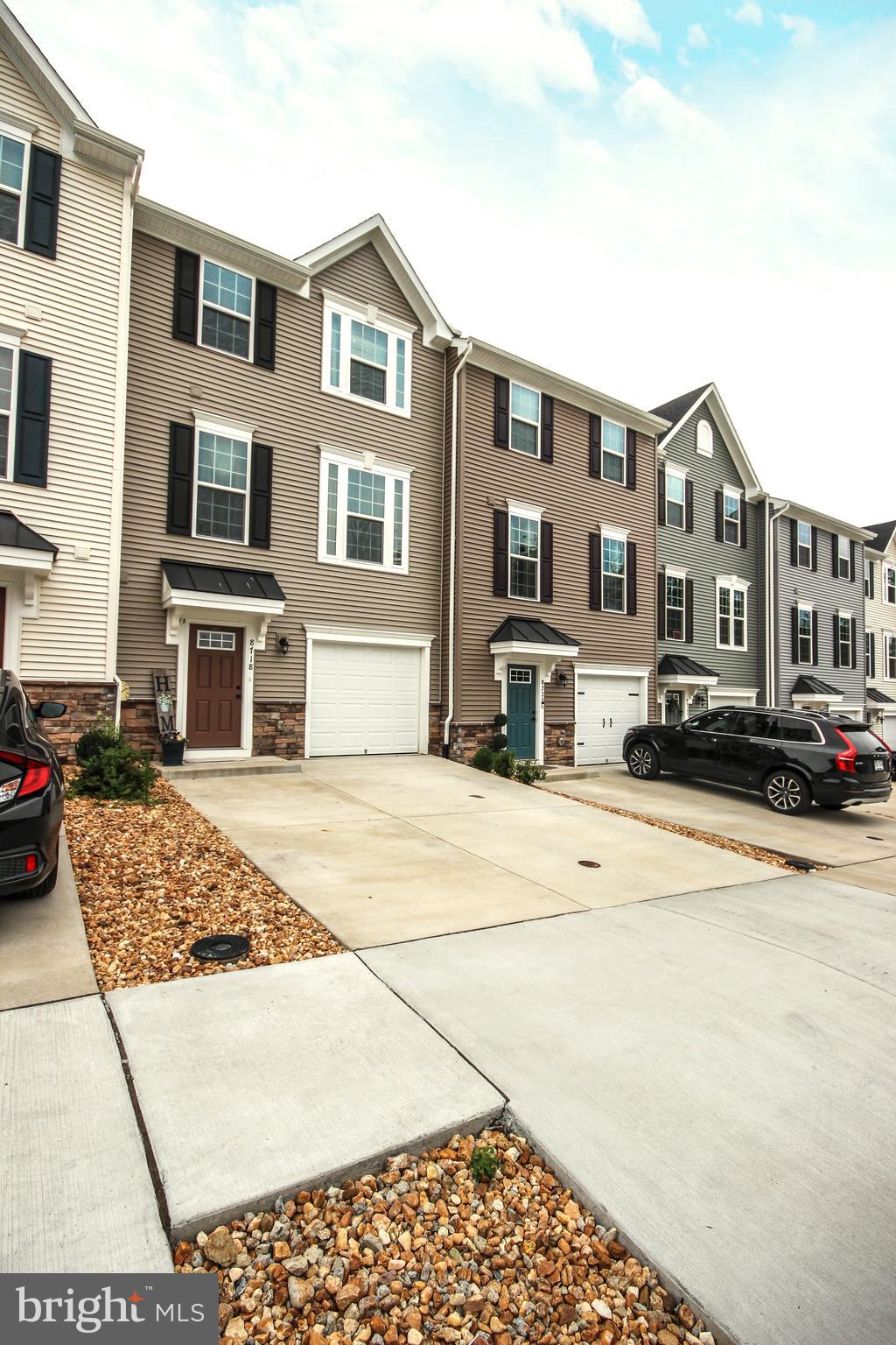 COURTHOUSE COMMONS - Residential