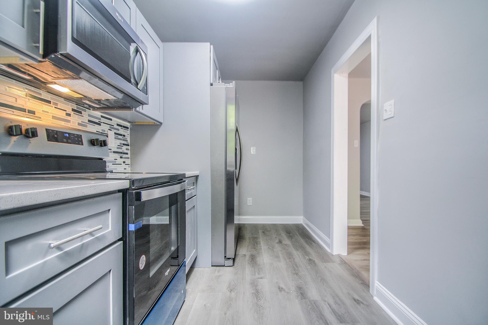 WALNUT HILL - Residential Lease