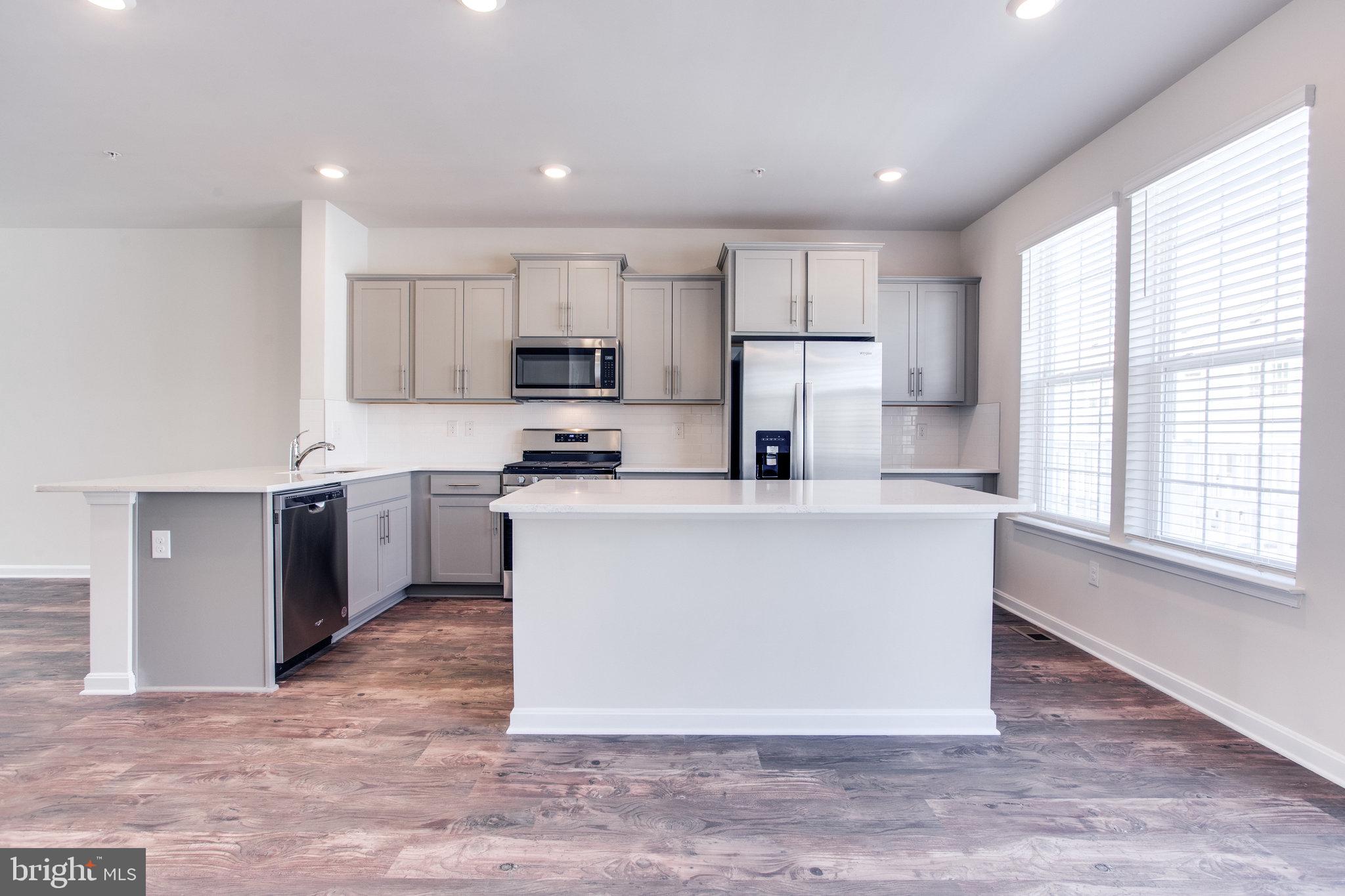 WESTVIEW SOUTH - Residential Lease