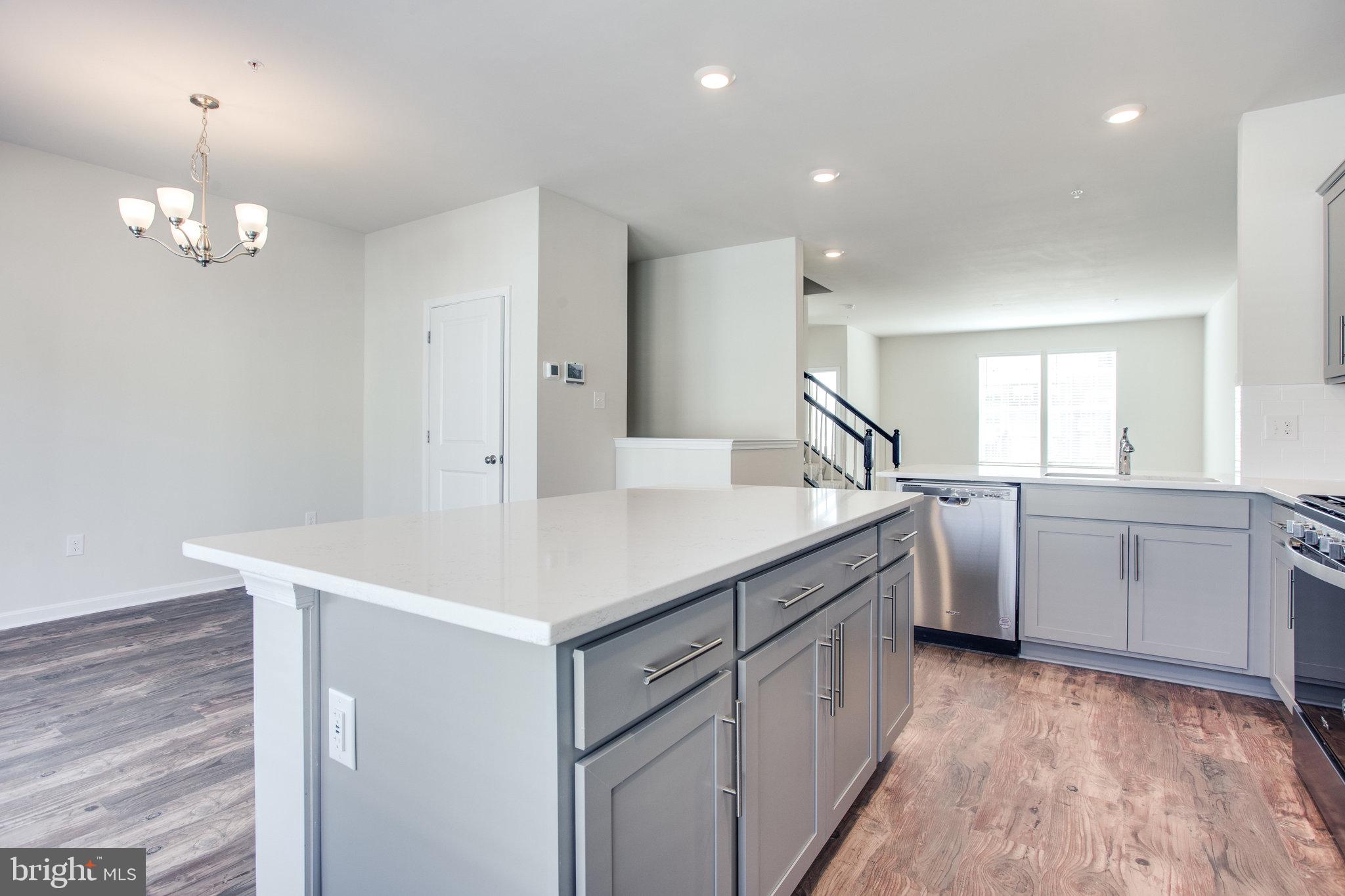 WESTVIEW SOUTH - Residential Lease