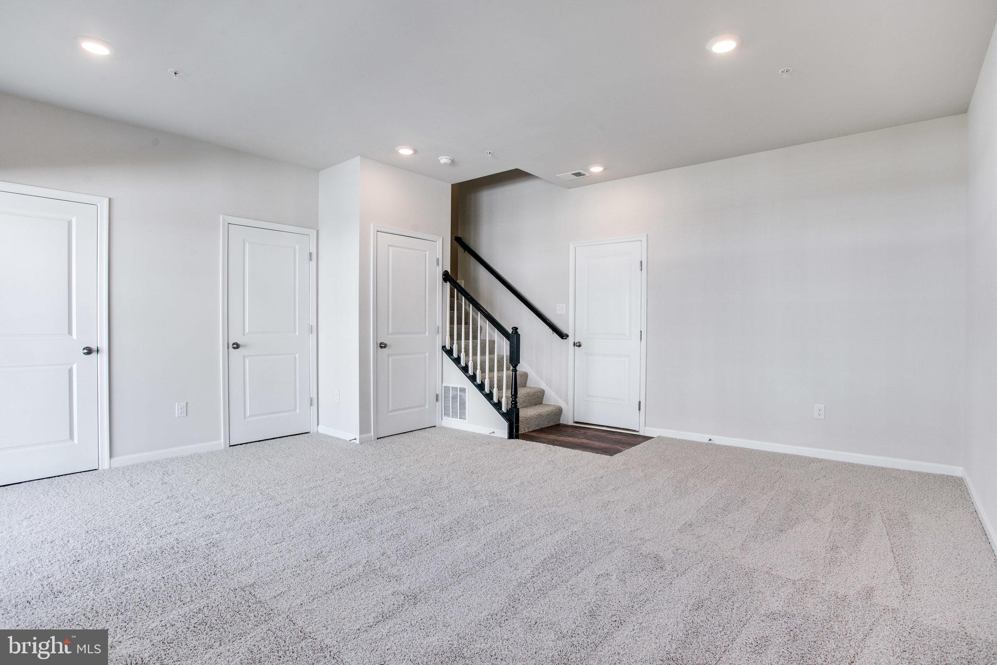 WESTVIEW SOUTH - Residential Lease