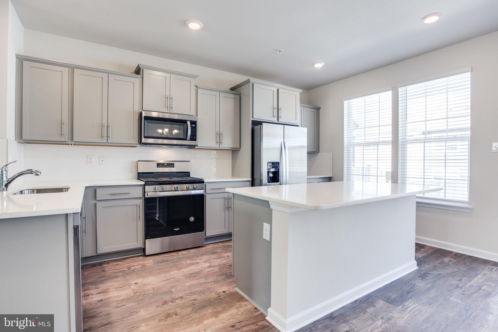 WESTVIEW SOUTH - Residential Lease