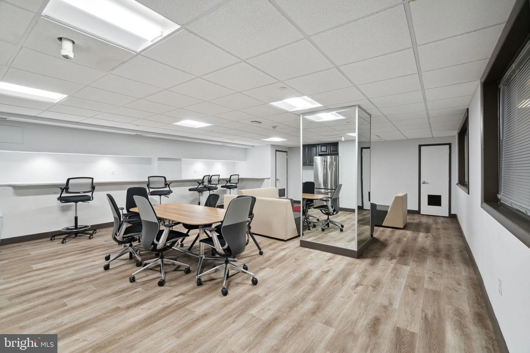 Philadelphia, Pennsylvania 19103, United States, ,1 BathroomBathrooms,Residential,Active,154197