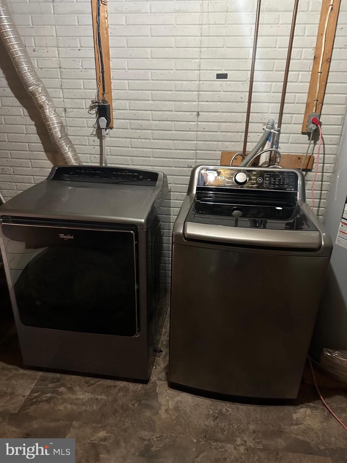 GLENWOOD FOREST - Residential