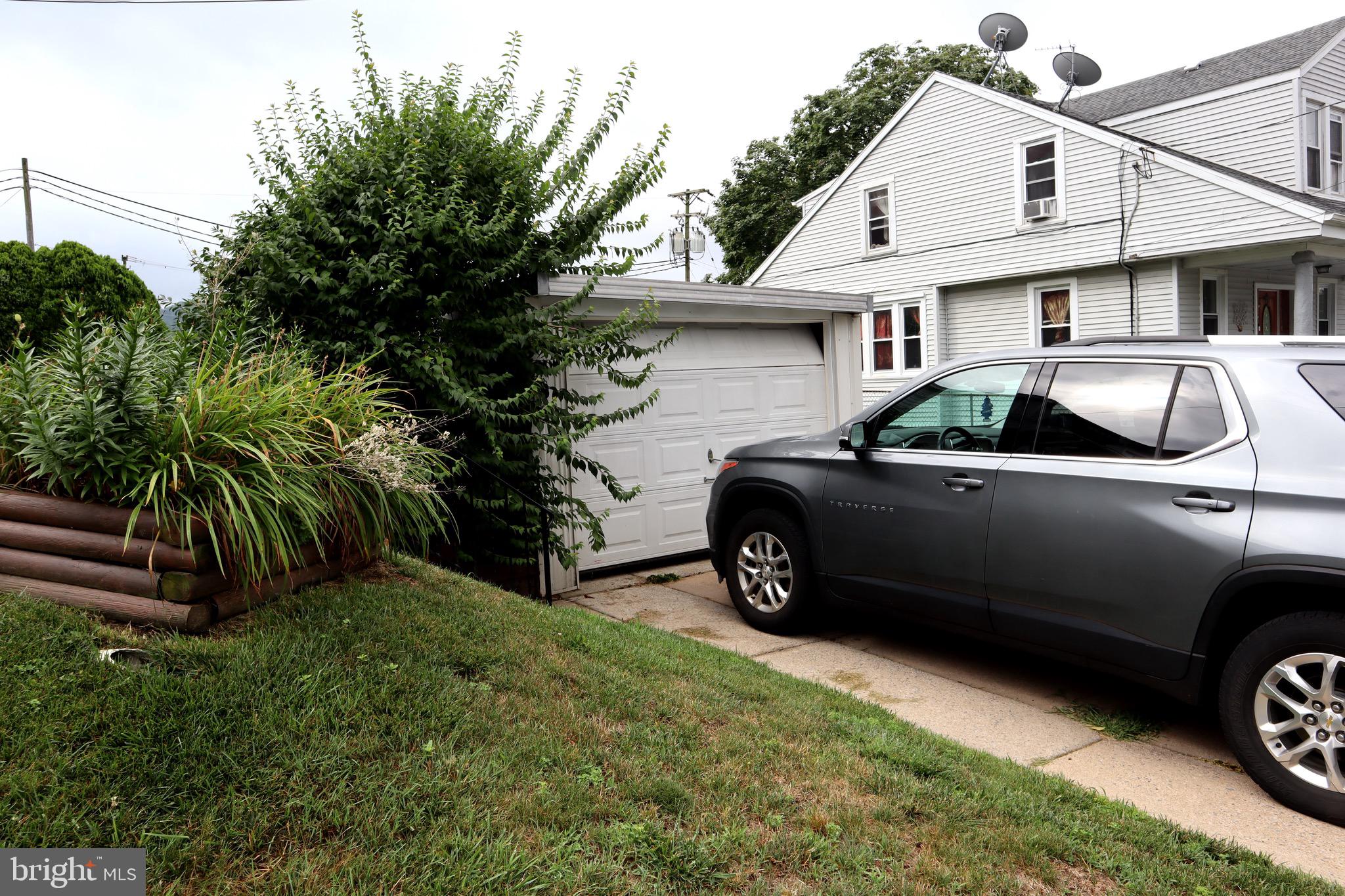 MUHLENBERG PARK - Residential