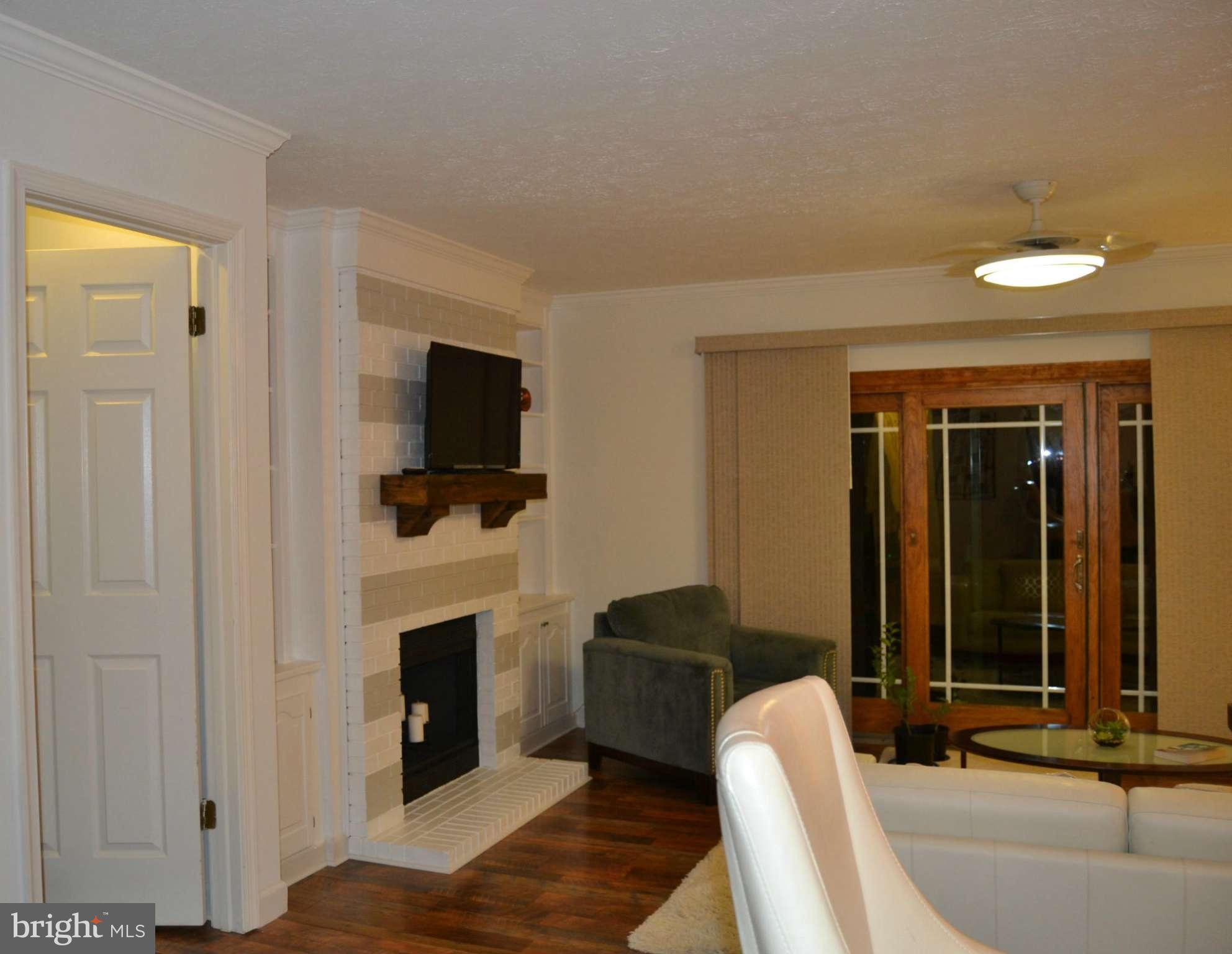 FOXBOROUGH FARMS - Residential