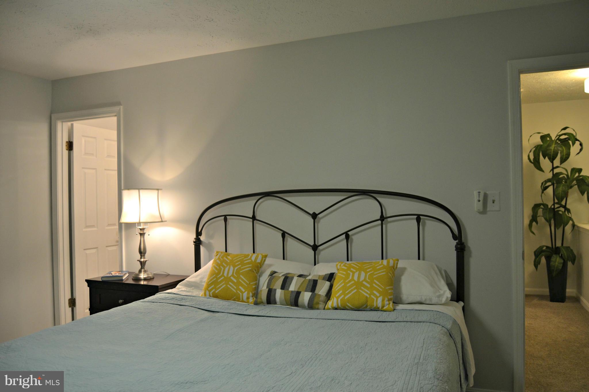 FOXBOROUGH FARMS - Residential