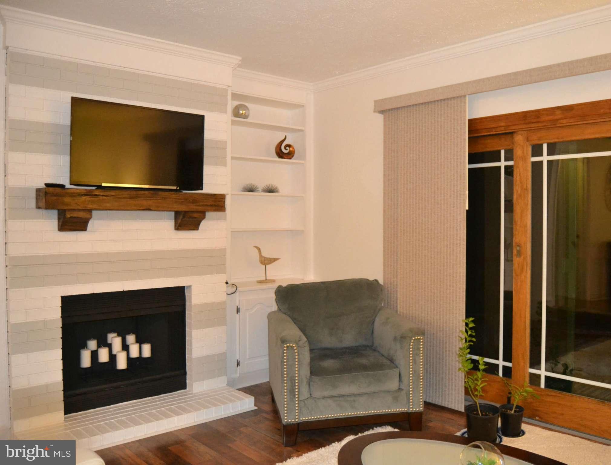 FOXBOROUGH FARMS - Residential