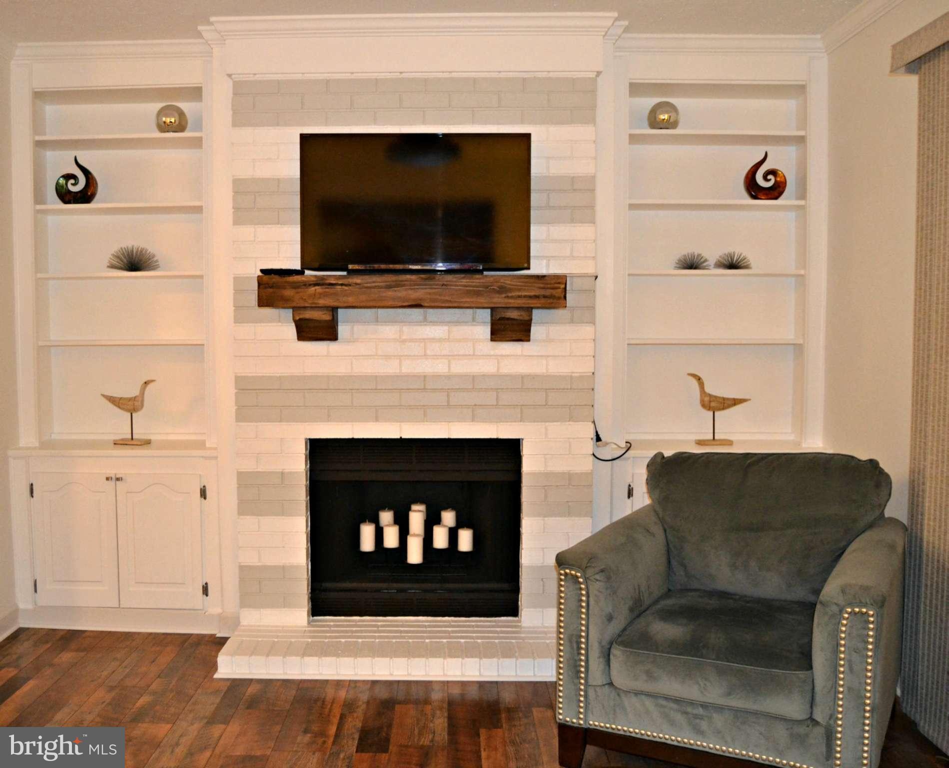 FOXBOROUGH FARMS - Residential