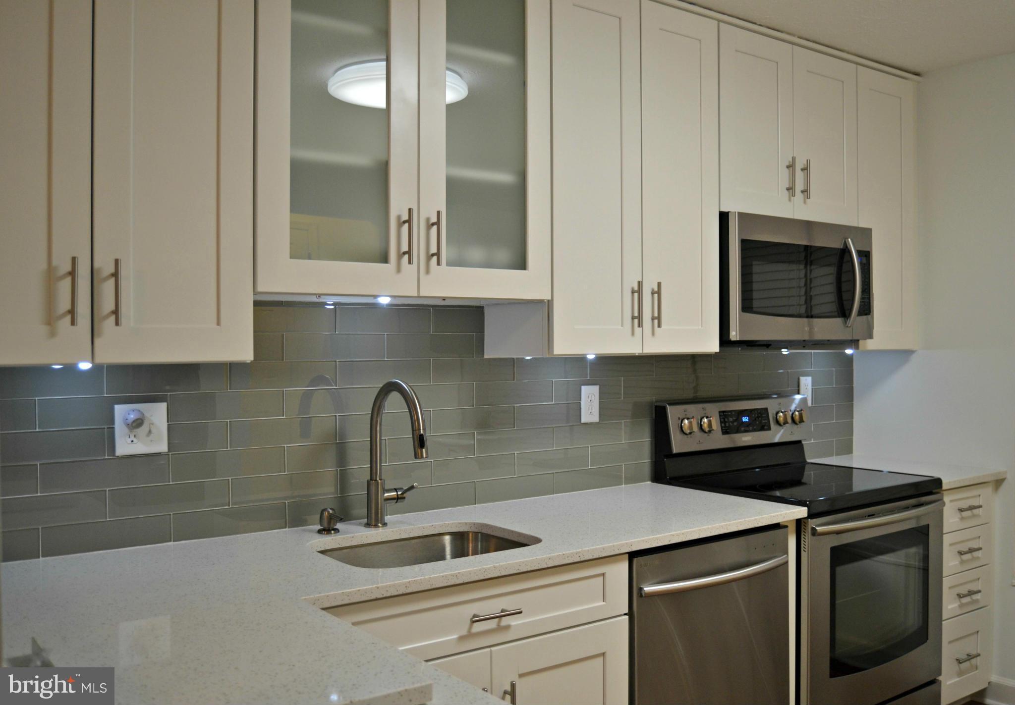 FOXBOROUGH FARMS - Residential