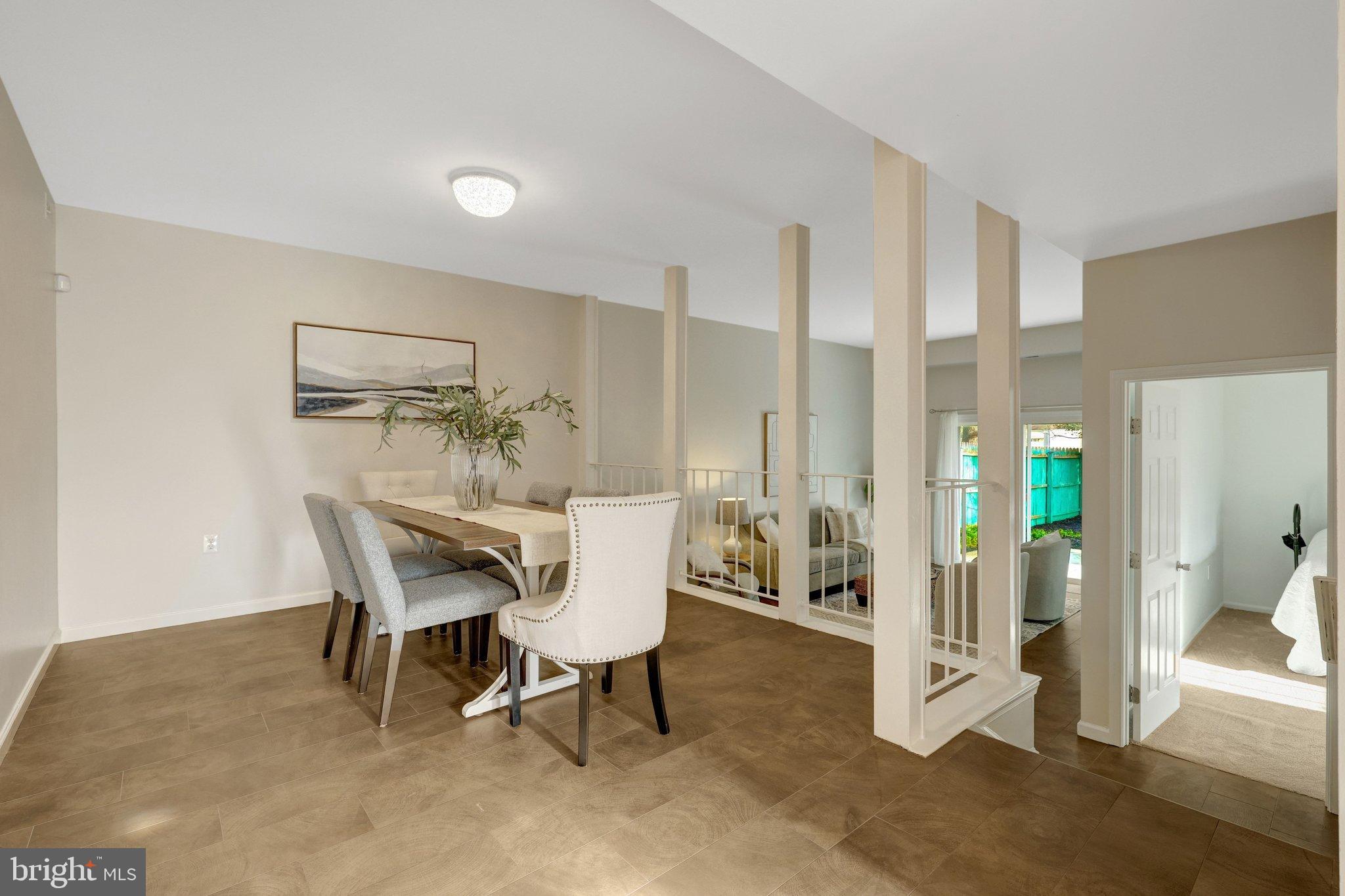 TOWNES OF MOOREFIELD - Residential