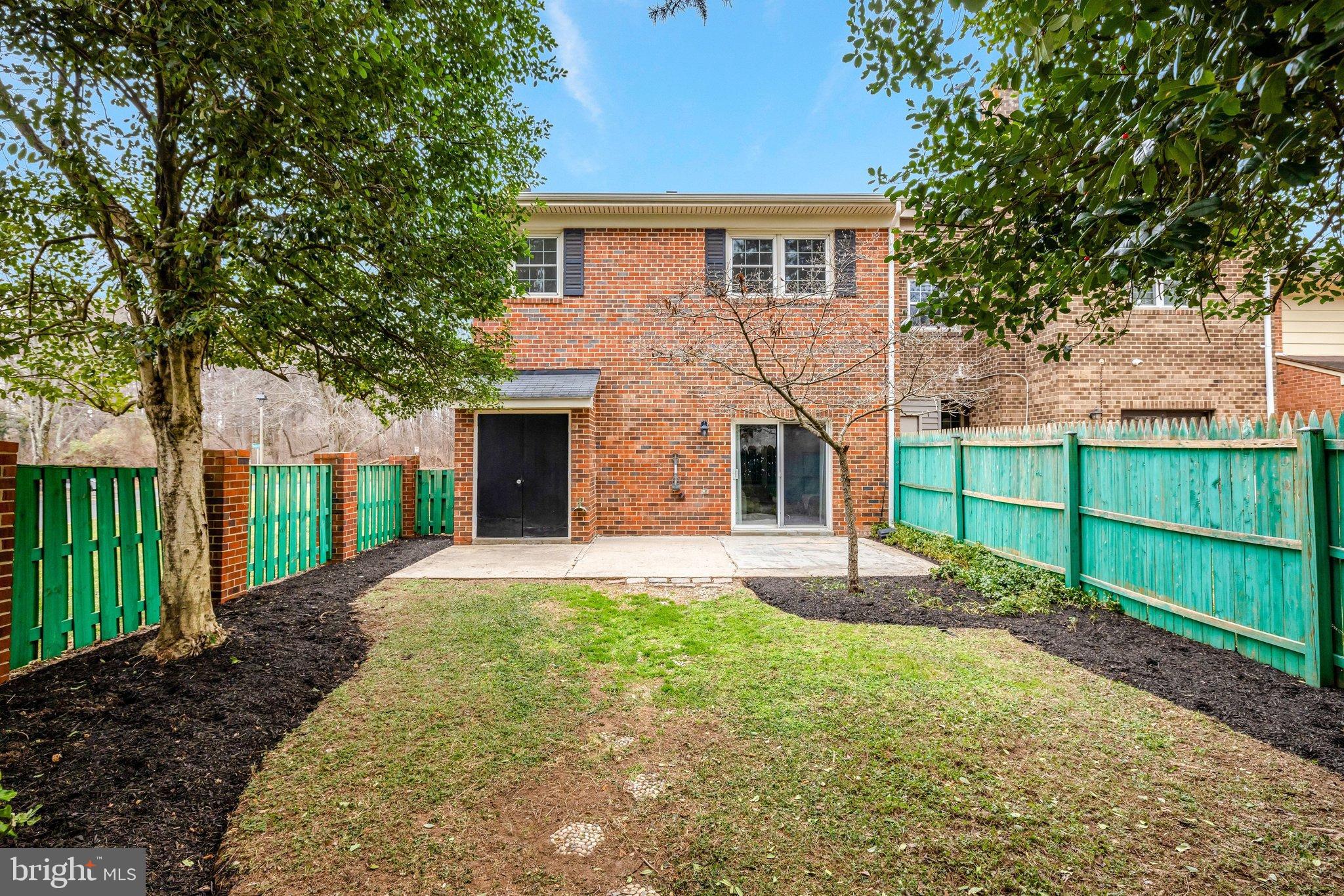 TOWNES OF MOOREFIELD - Residential