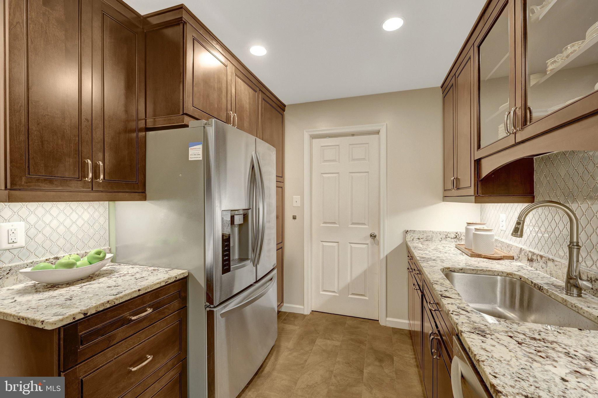 TOWNES OF MOOREFIELD - Residential