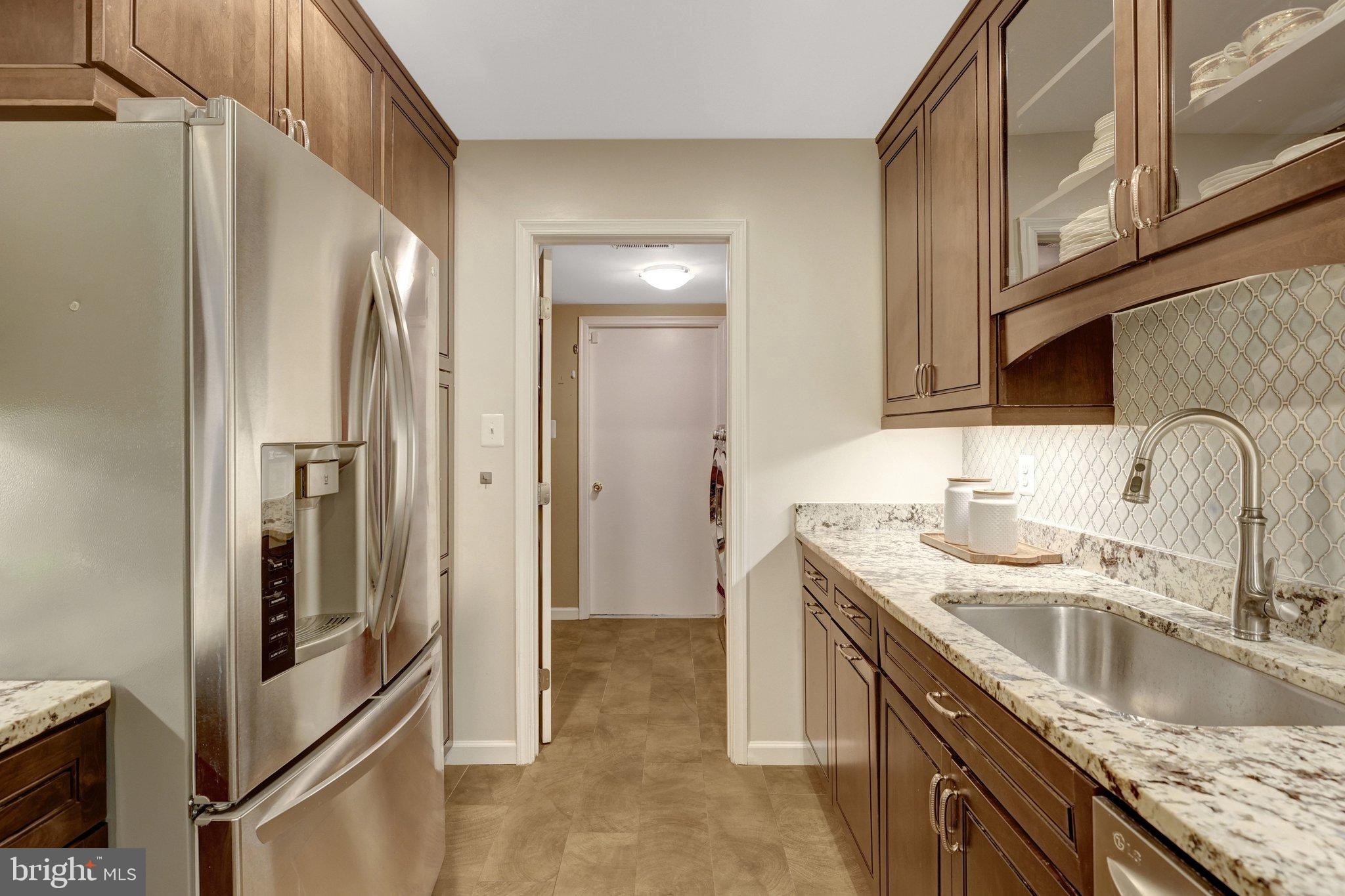 TOWNES OF MOOREFIELD - Residential