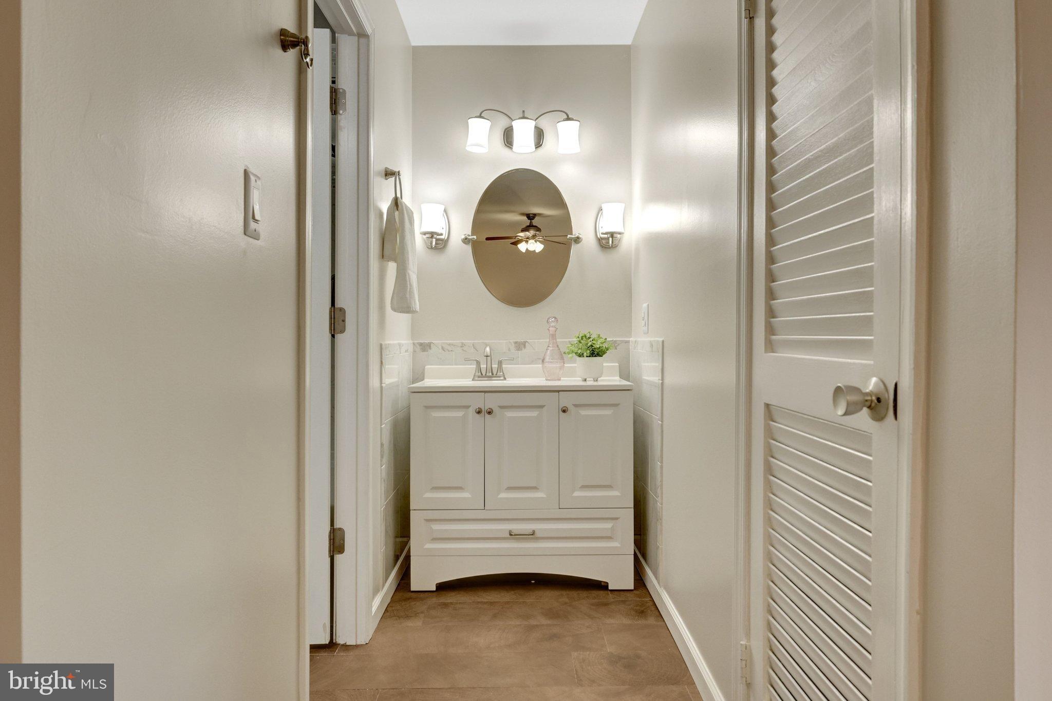 TOWNES OF MOOREFIELD - Residential