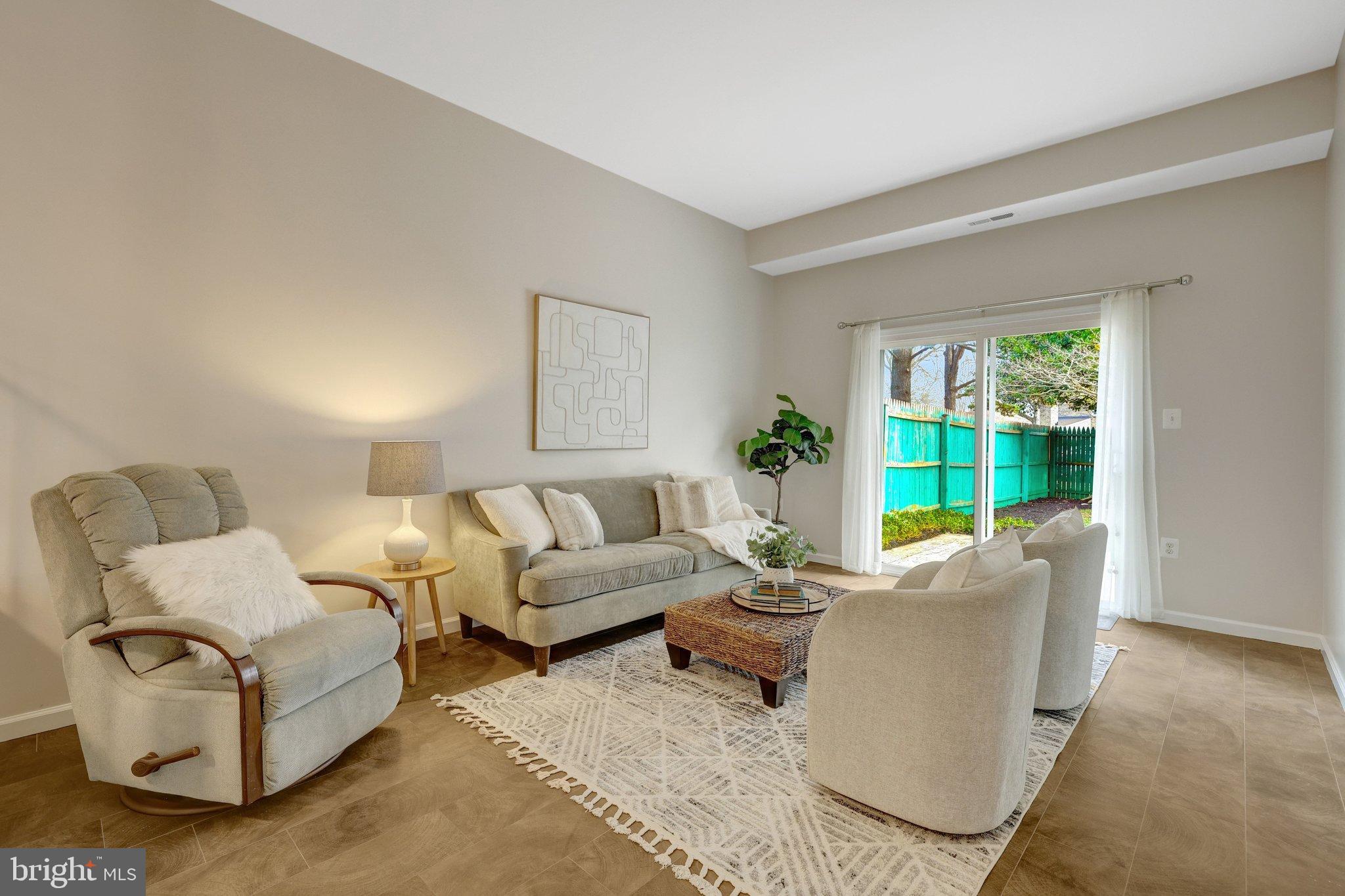 TOWNES OF MOOREFIELD - Residential