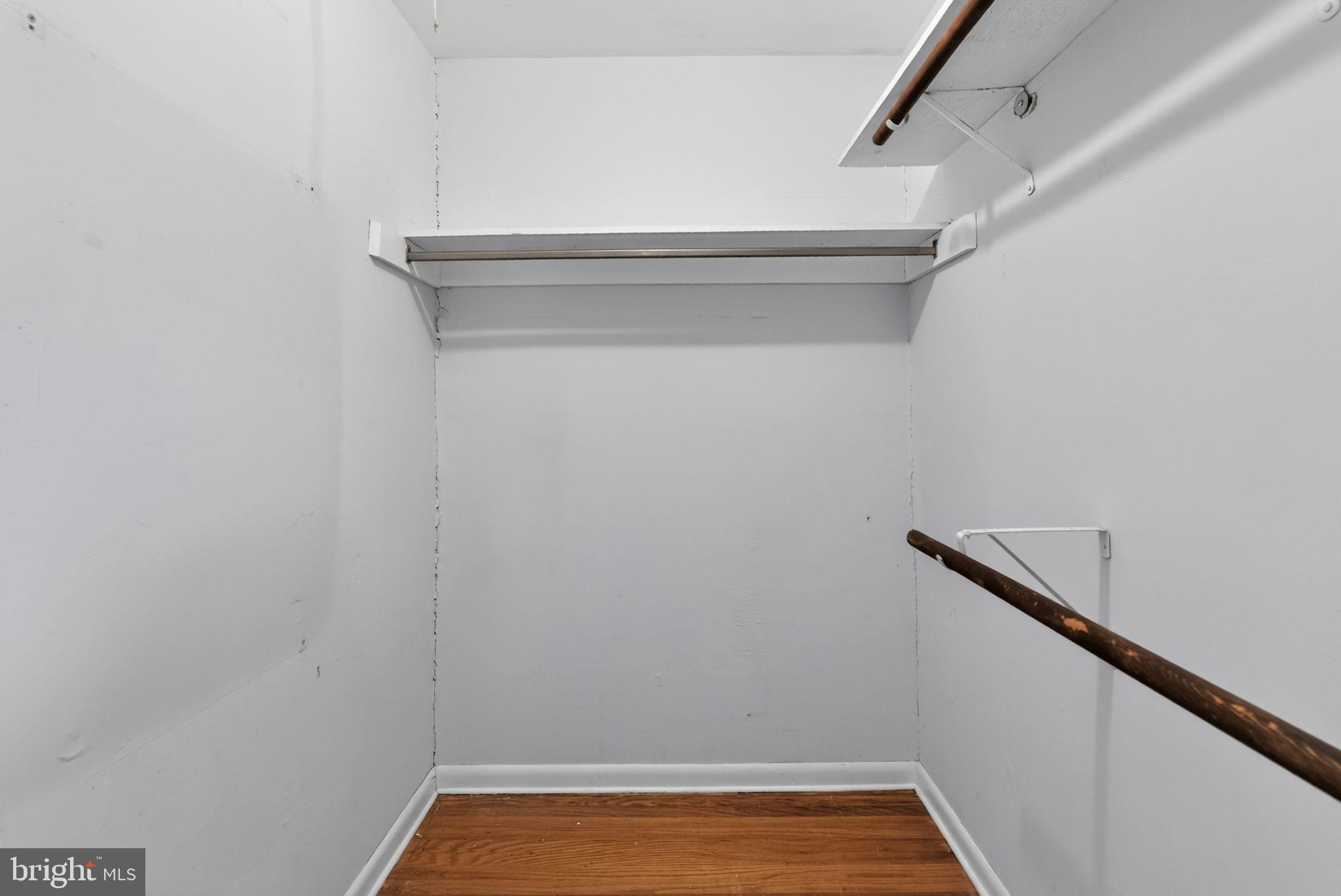 ROXBOROUGH - Residential