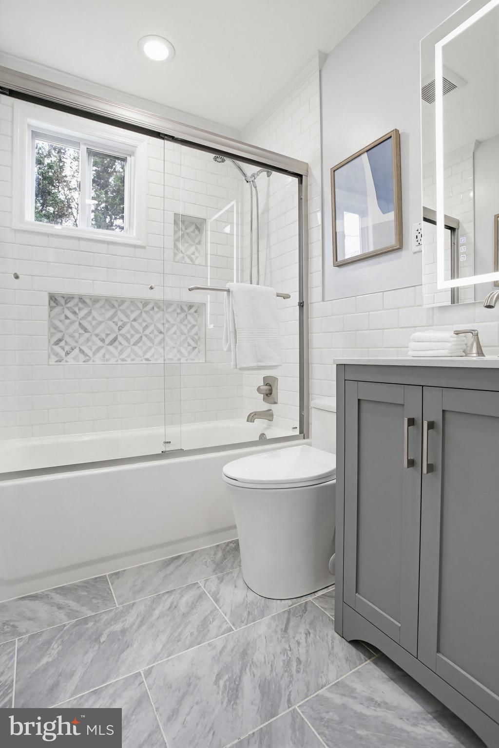 MURRAY POINT - Residential