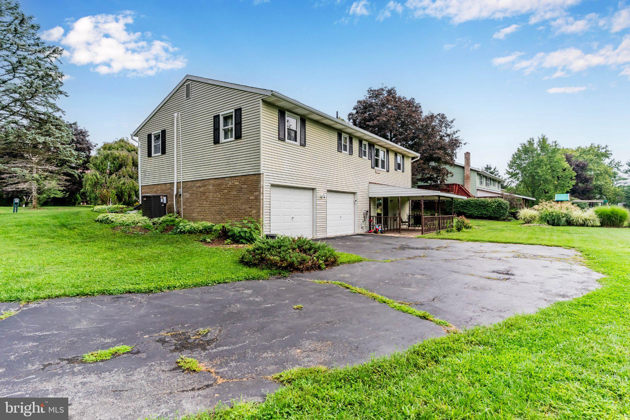 15 PARKSIDE DRIVE