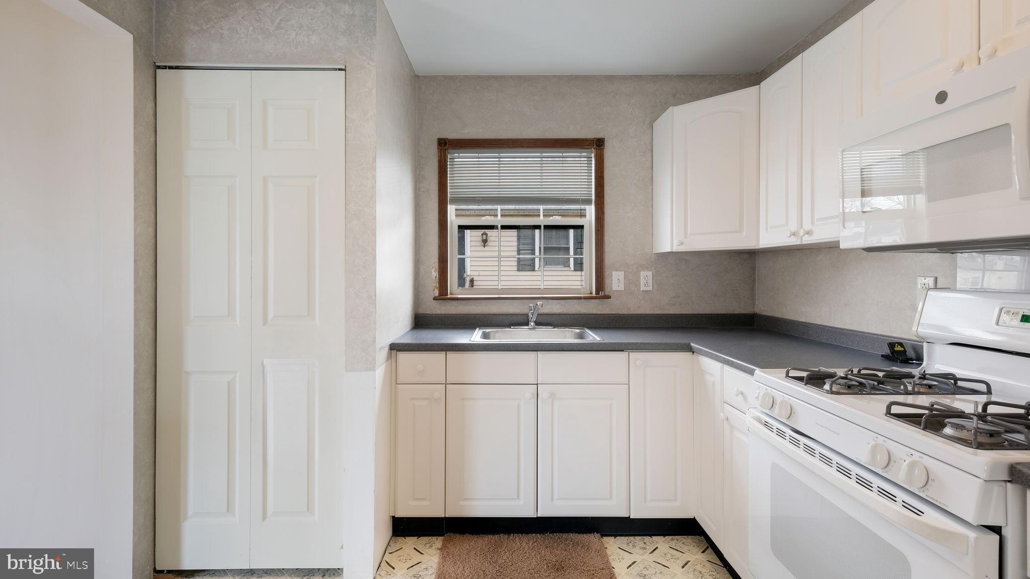 CROYDON ACRES - Residential