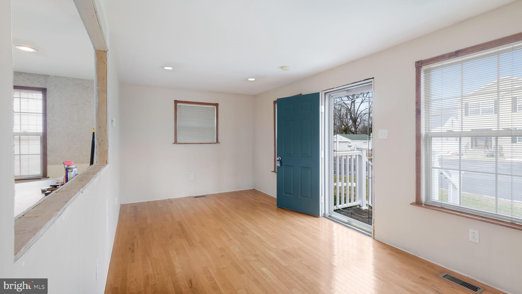 CROYDON ACRES - Residential