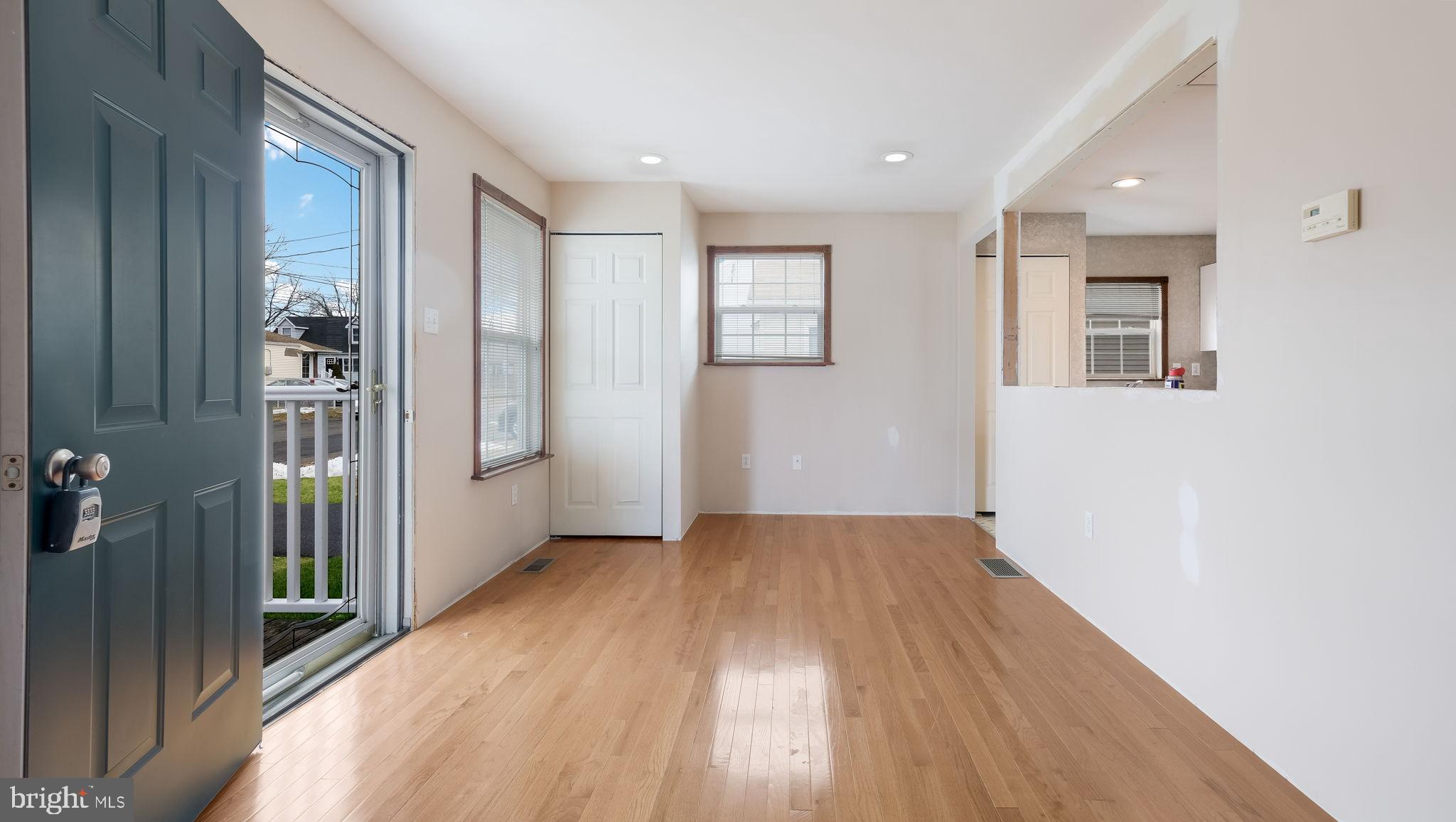 CROYDON ACRES - Residential