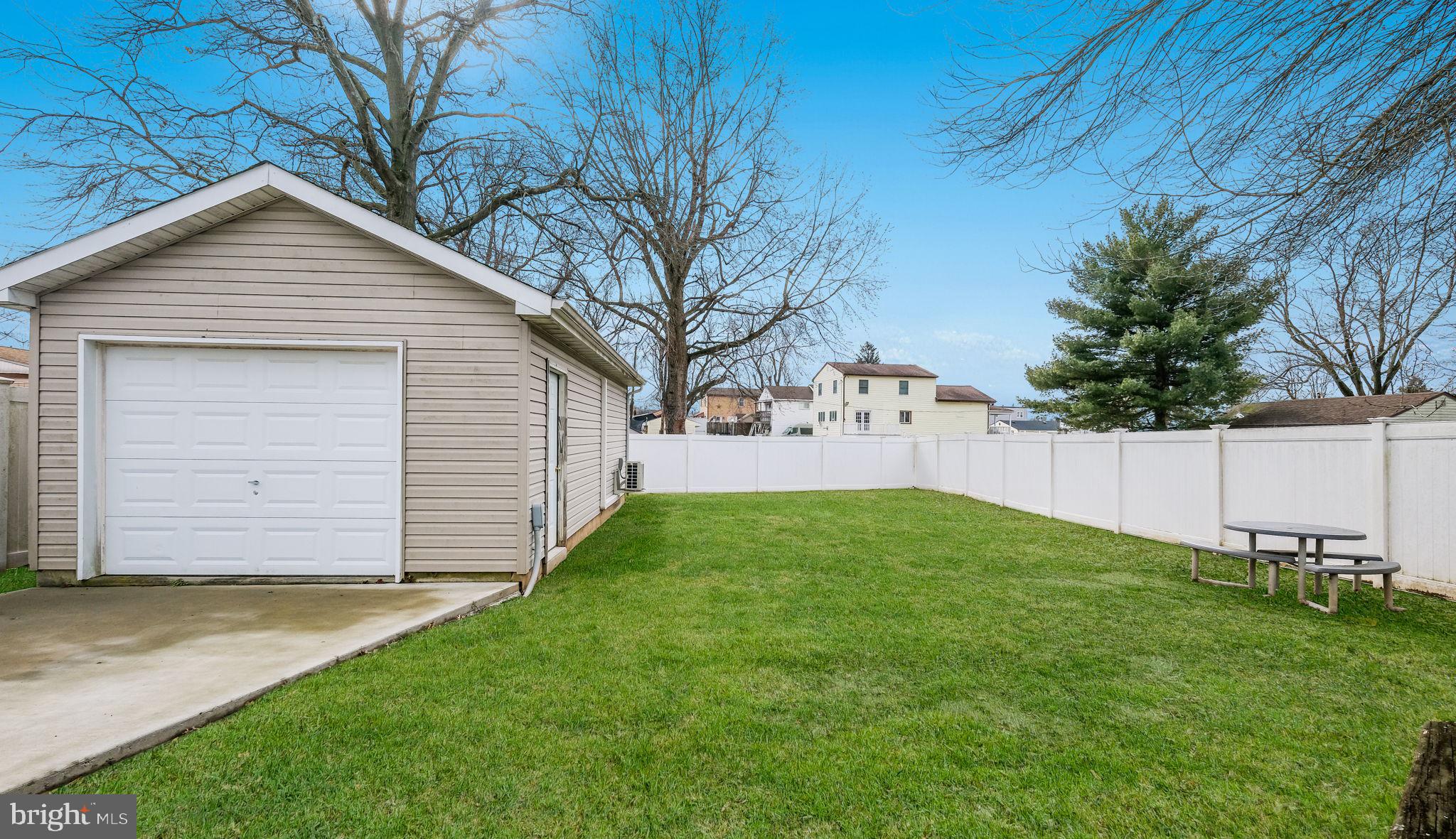 CROYDON ACRES - Residential