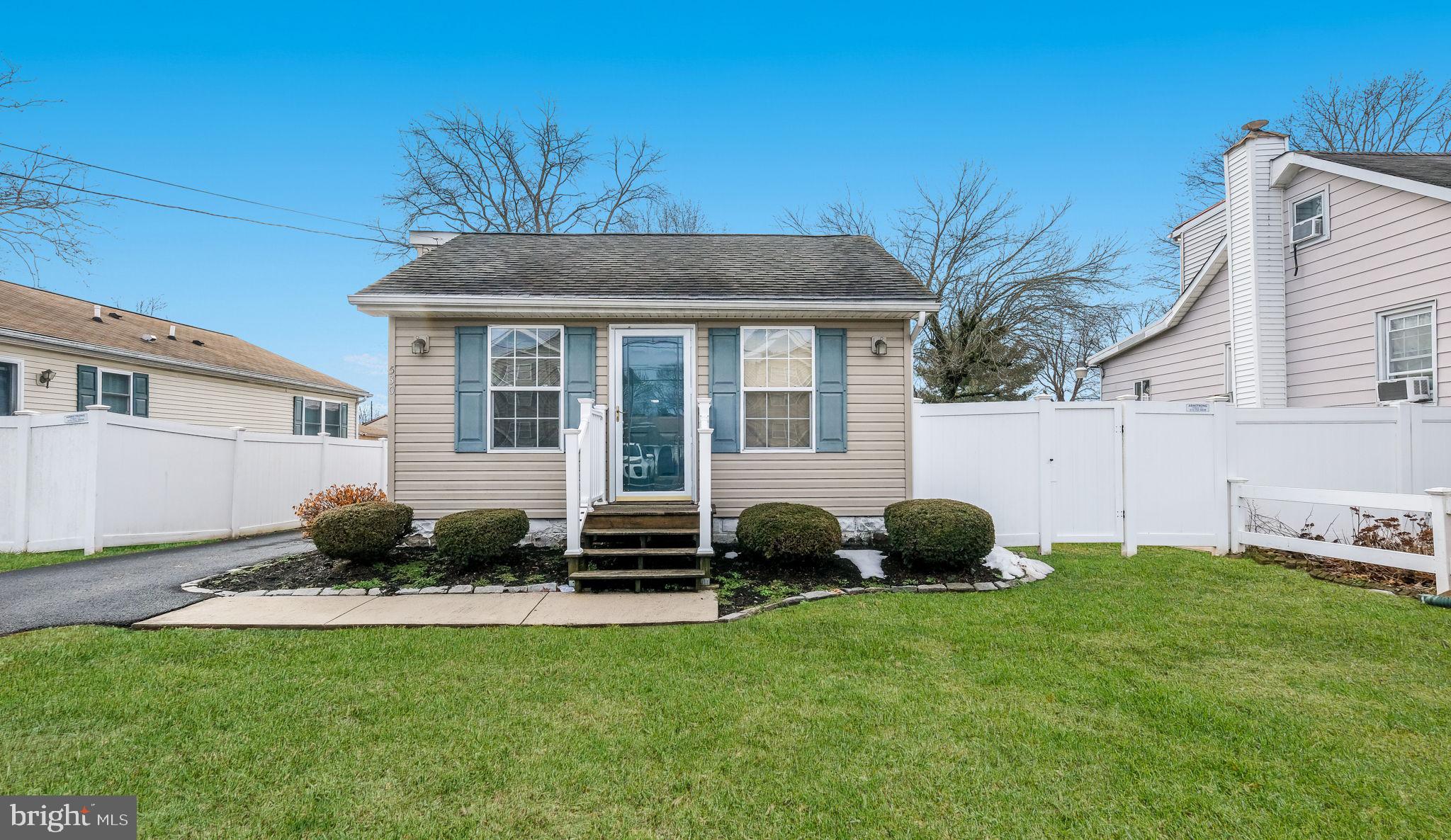 CROYDON ACRES - Residential