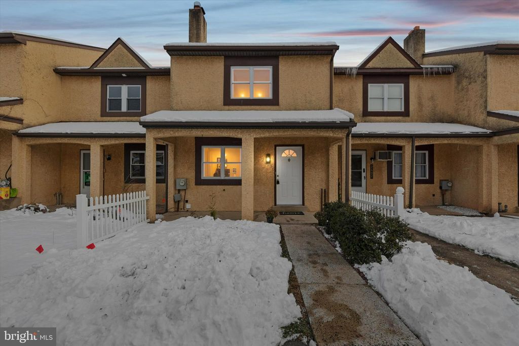 Photo of 2403 Walnut Ridge Ests Ests, POTTSTOWN, PA 19464 (MLS # PAMC2163744)