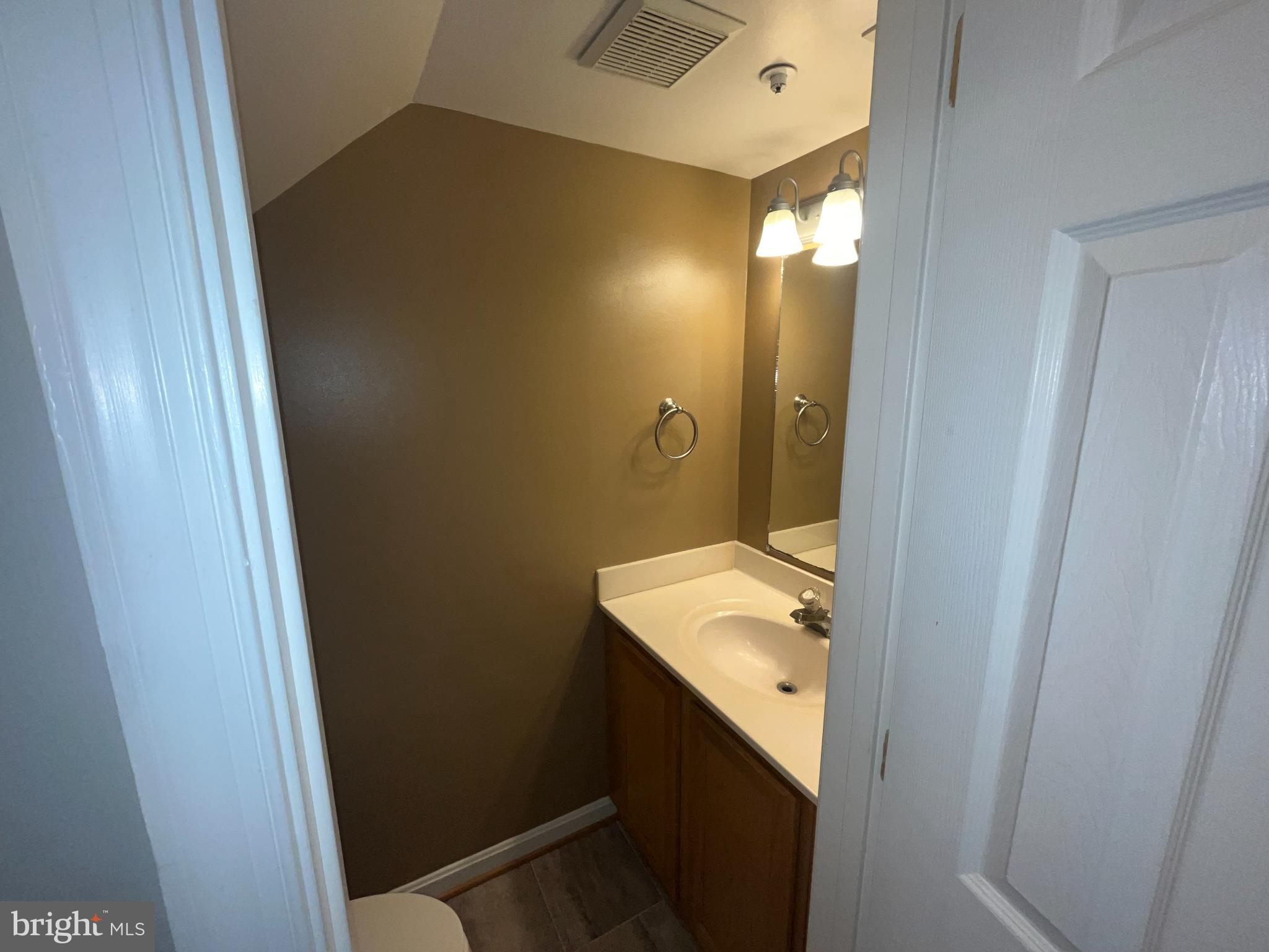 SOUTHGATE - Residential Lease