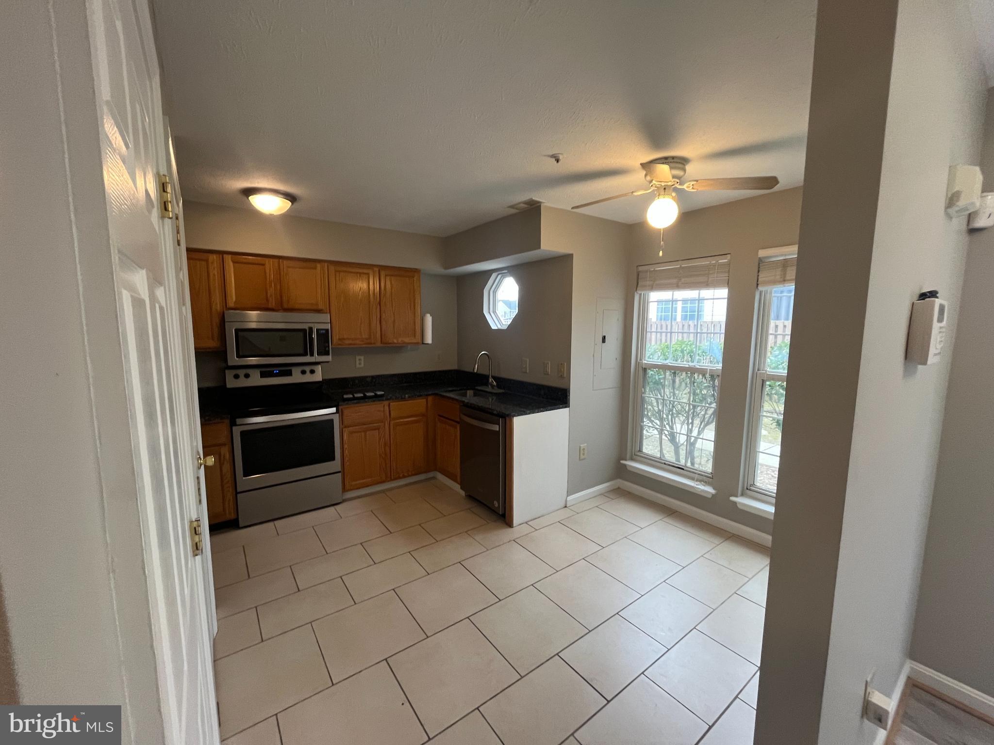 SOUTHGATE - Residential Lease