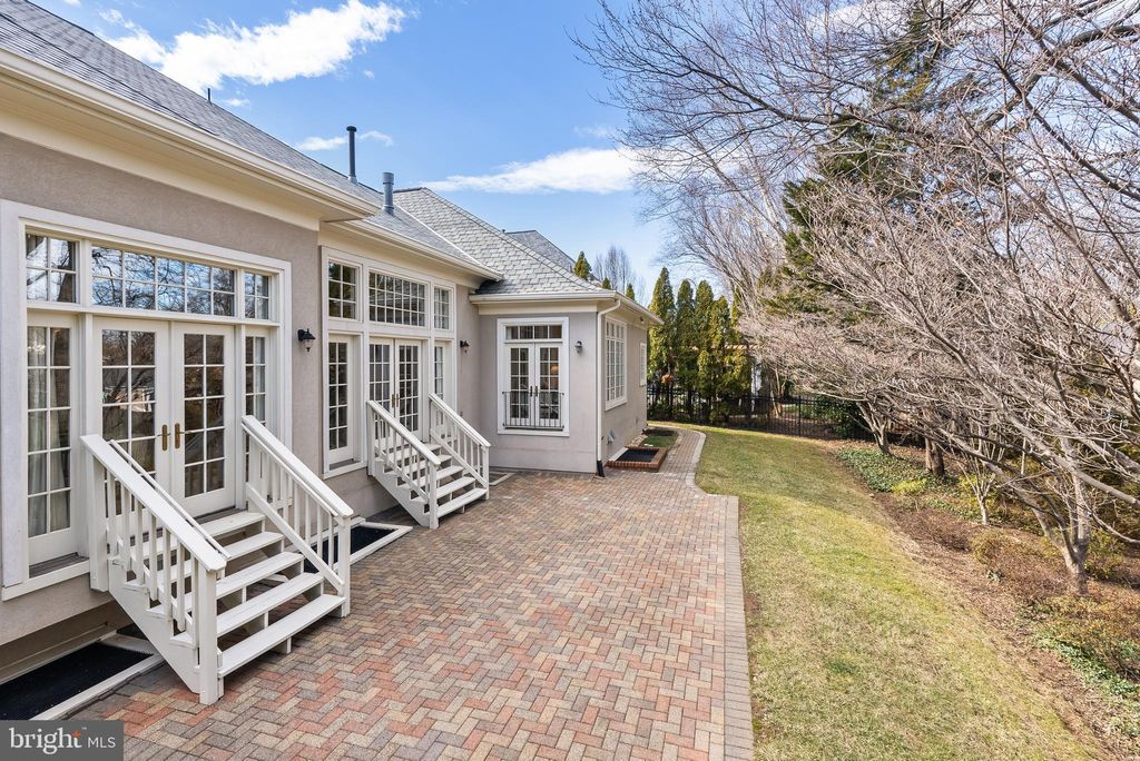 listing image 82