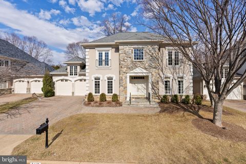 7440 OLD MAPLE SQUARE MCLEAN VA 22102