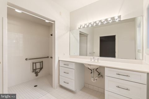 listing image 80