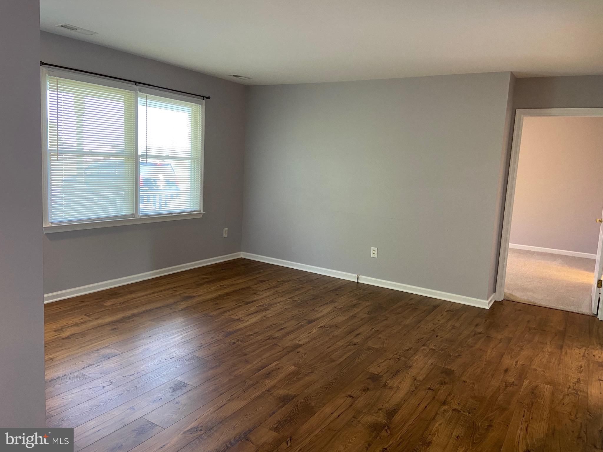 CENTREVILLE - Residential