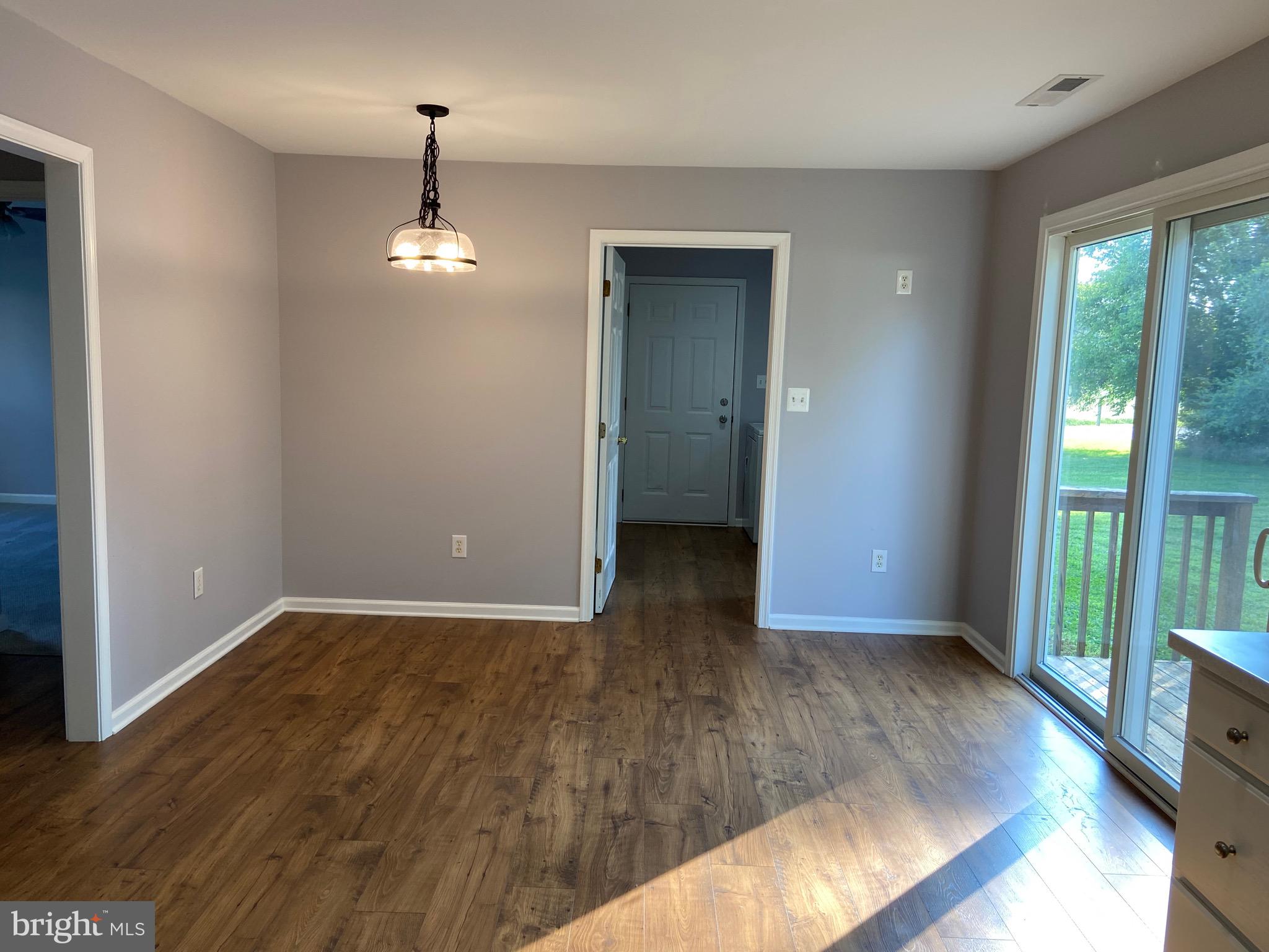 CENTREVILLE - Residential