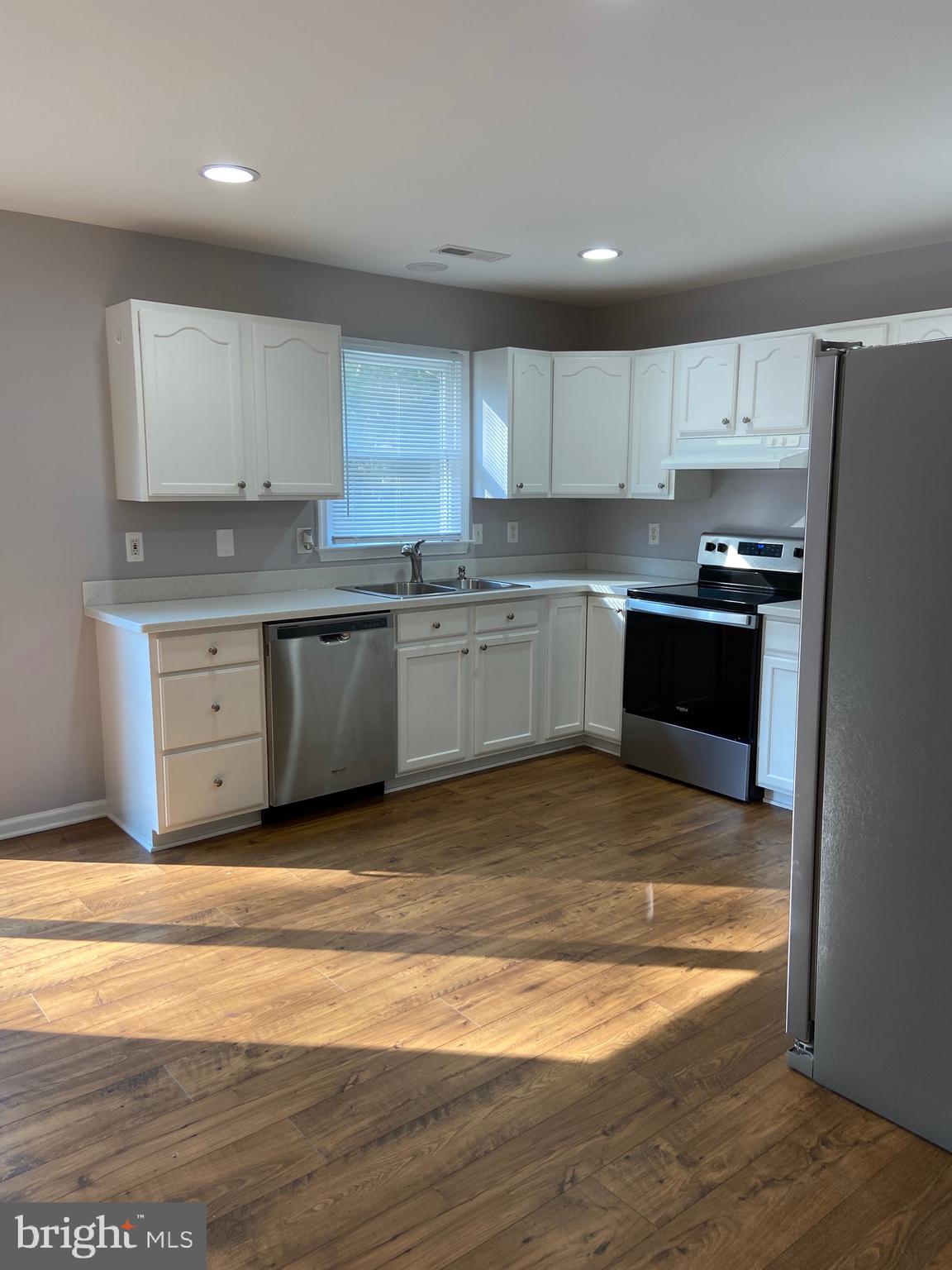 CENTREVILLE - Residential