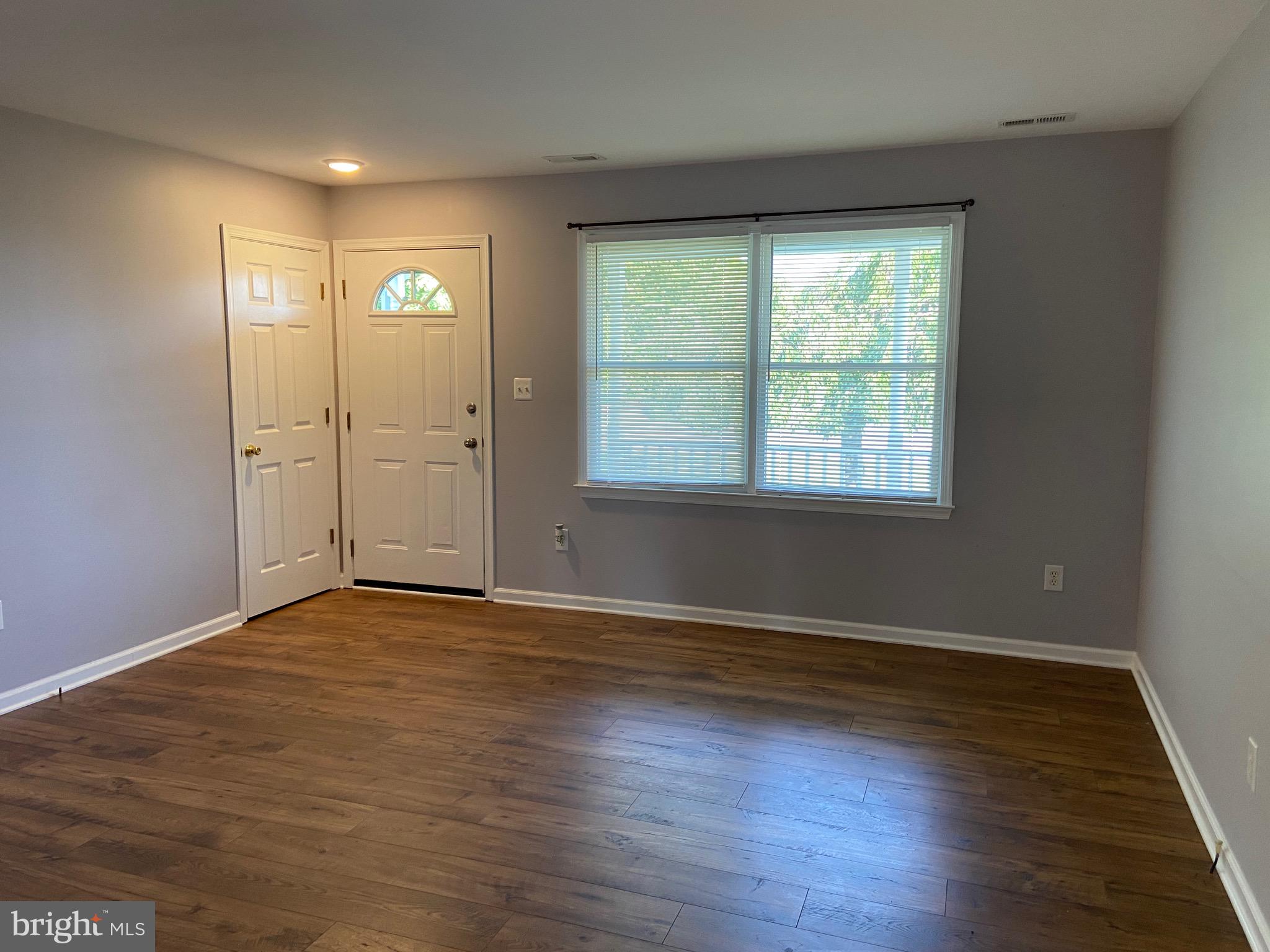 CENTREVILLE - Residential