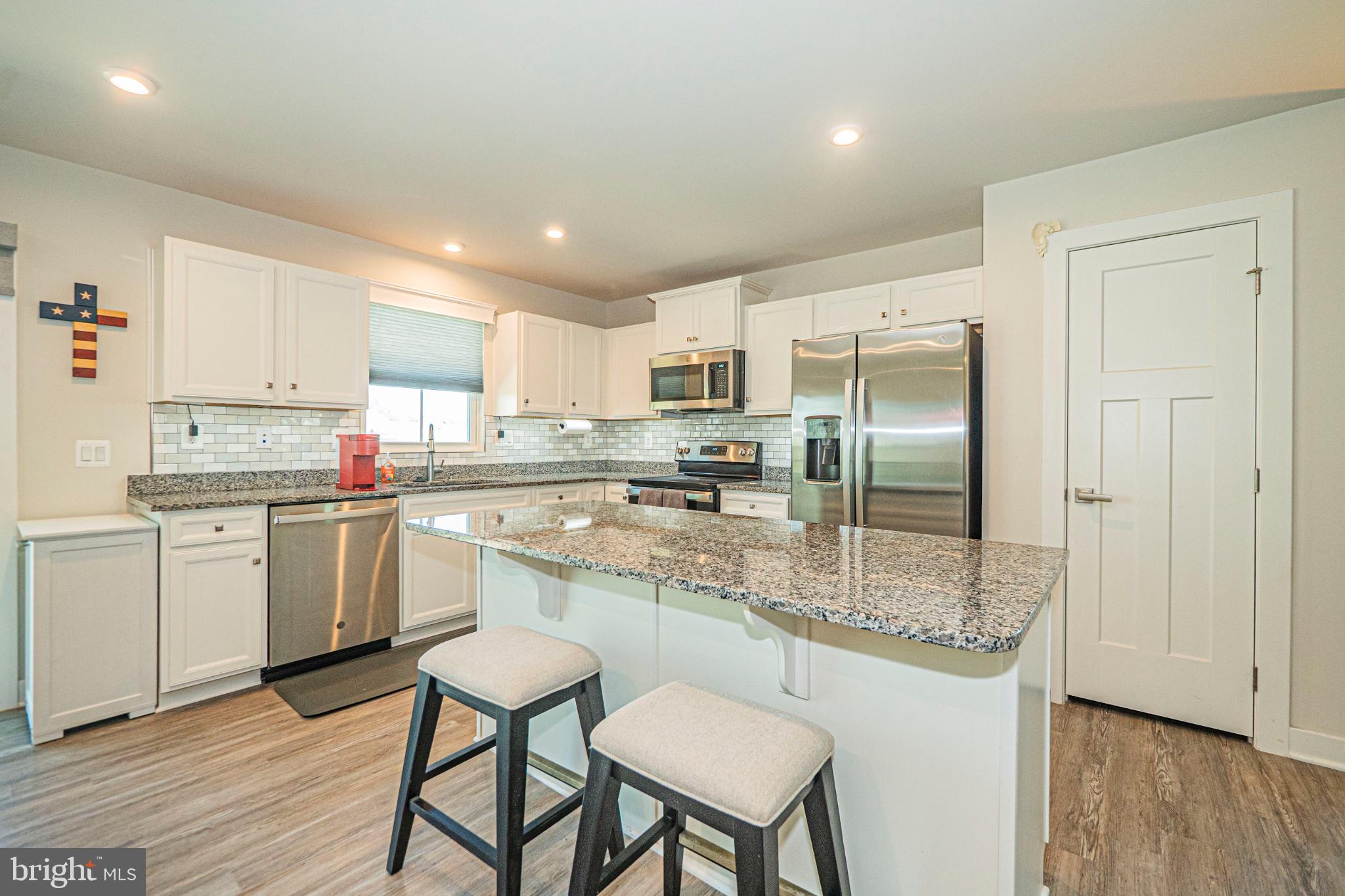 CARDINAL POINTE - Residential