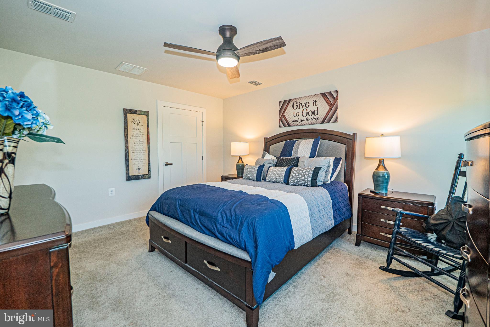 CARDINAL POINTE - Residential